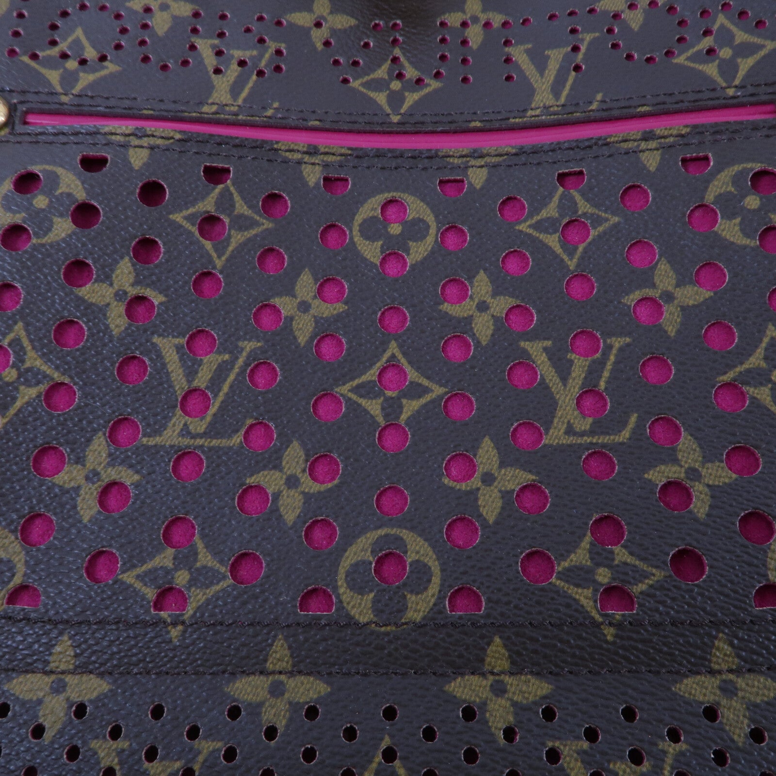 LOUIS VUITTON Monogram Perfo Musette肩背袋