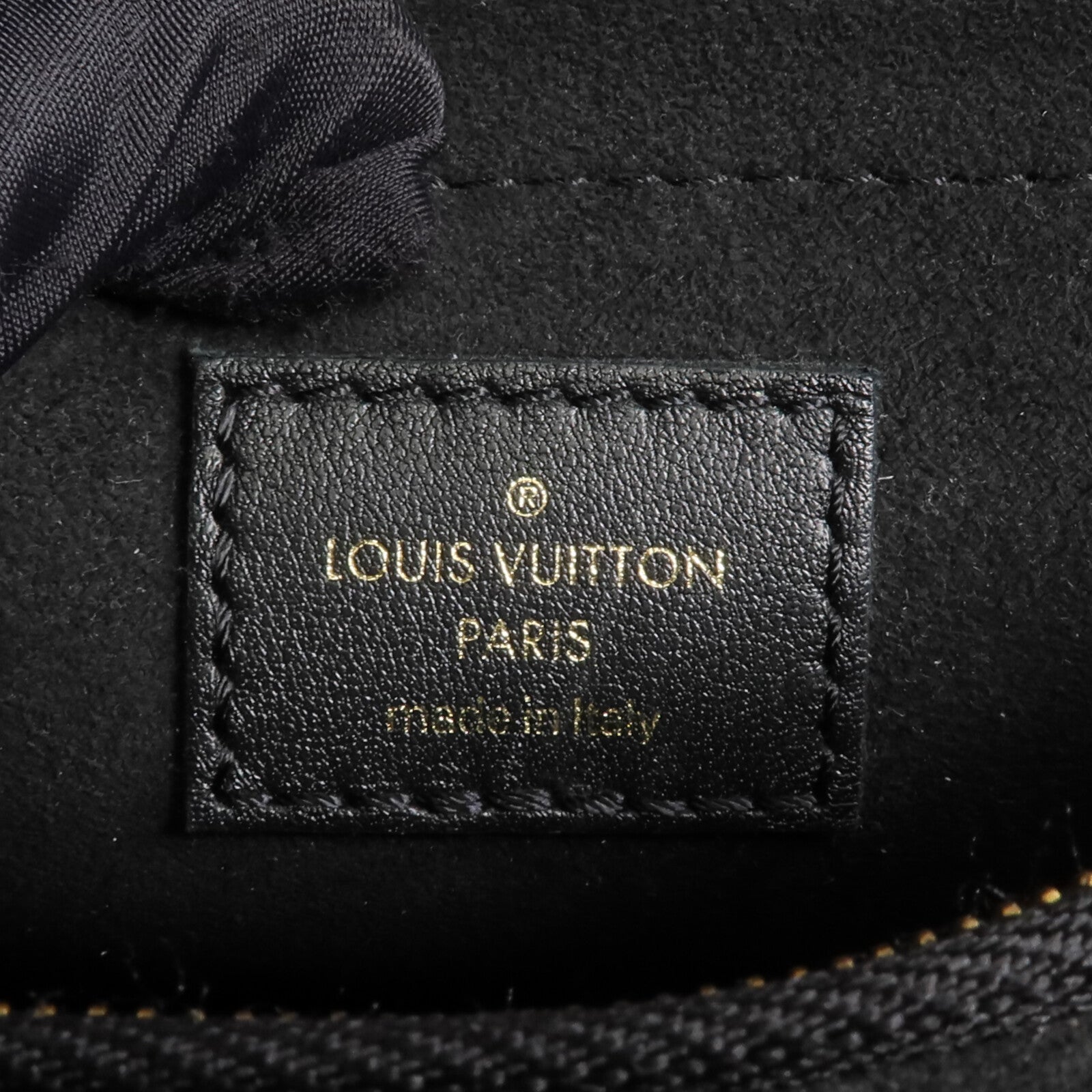 LOUIS VUITTON 牛皮皮革New Wave Chain Bag MM金扣鏈帶肩背袋
