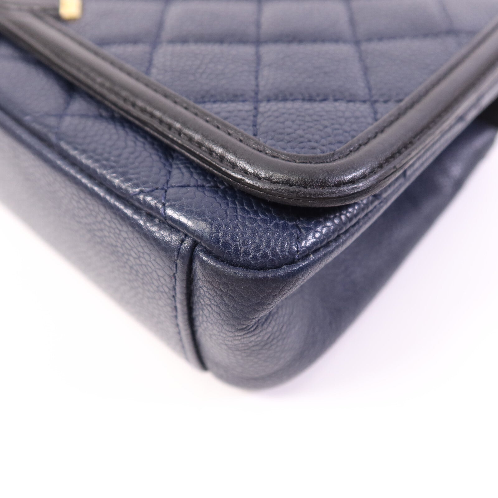 CHANEL 牛皮皮革Shoulder Bag金扣鏈帶肩背袋