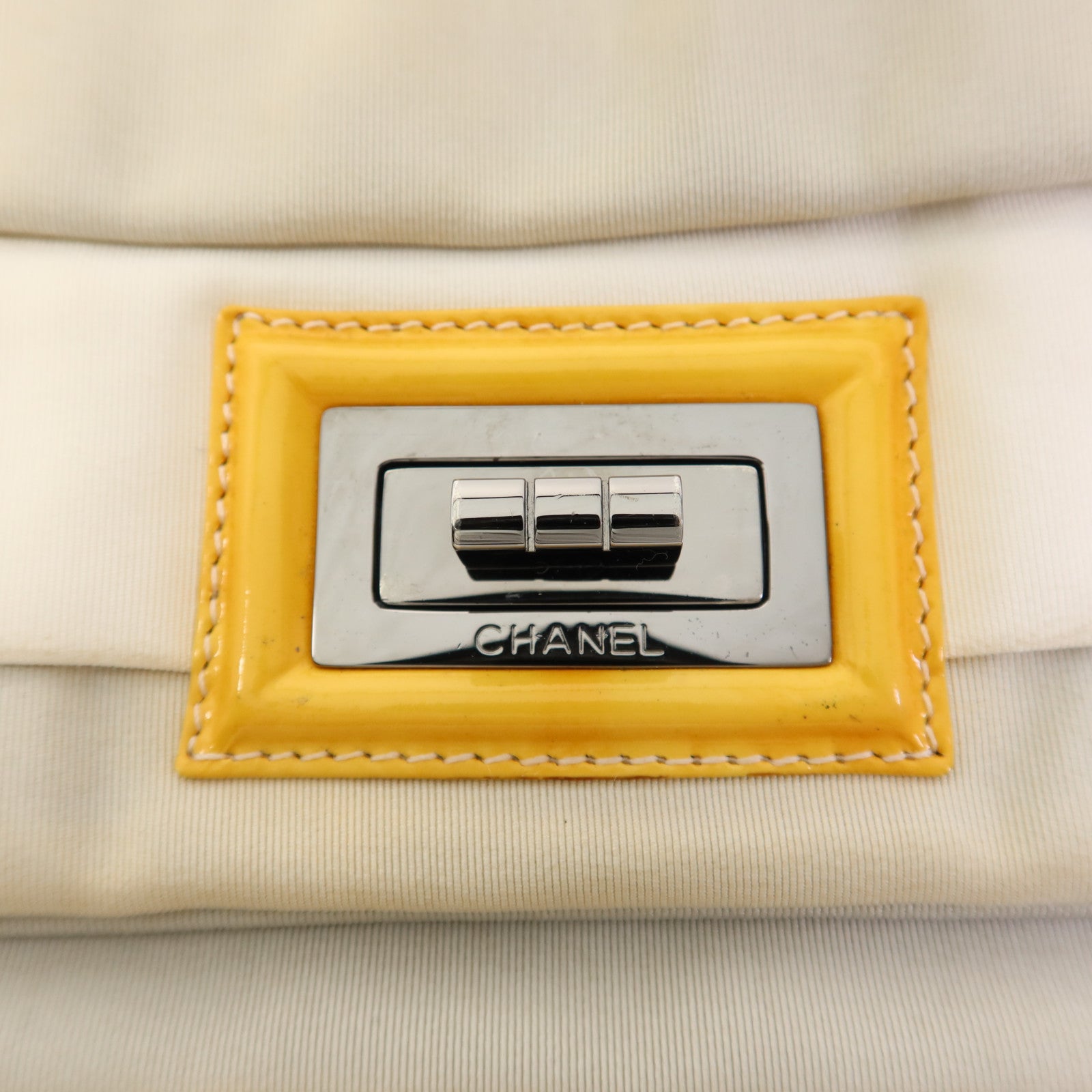 CHANEL 尼龍Chain Shoudler Bag銀扣鏈帶肩背袋