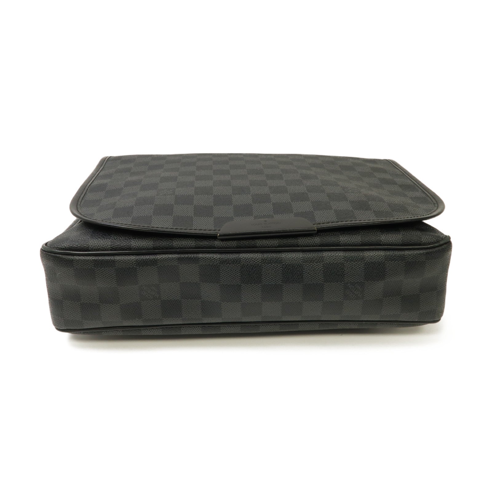 LOUIS VUITTON 【激減優惠】Damier Graphite Daniel MM銀扣肩背袋黑色