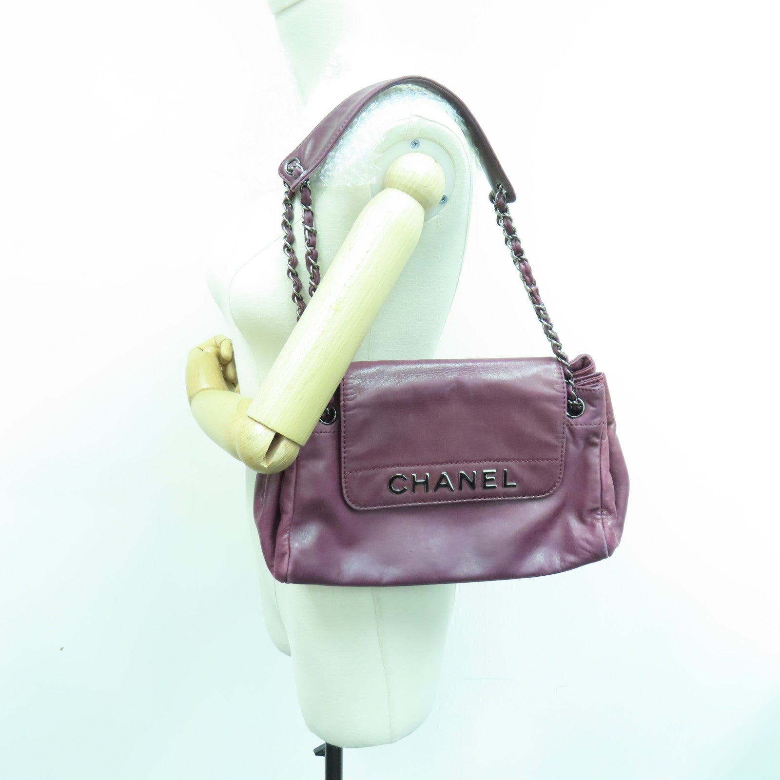 CHANEL sheepskin leather Shoulder Bag silver buckle chain shoulder bag purple