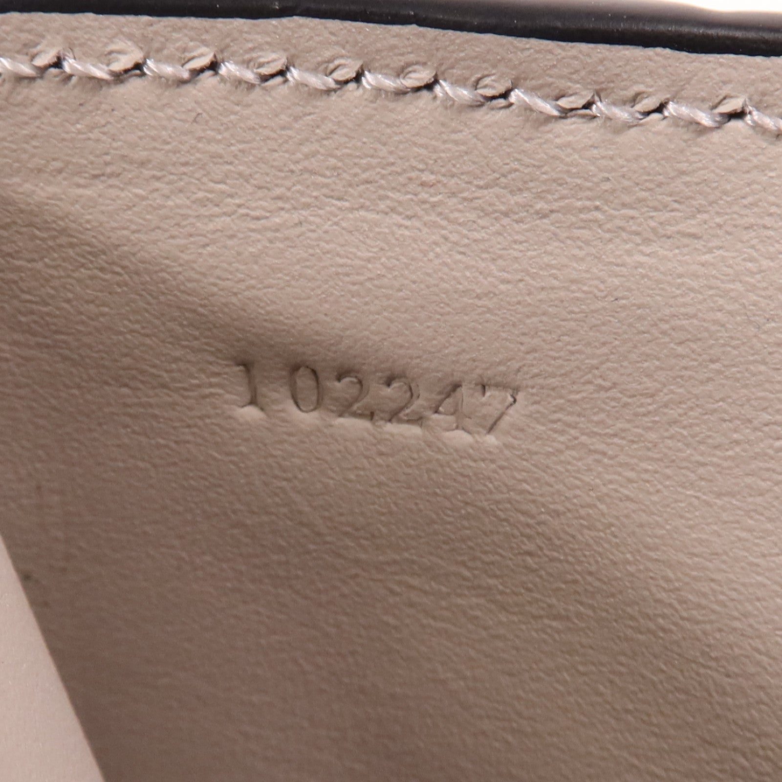 LOEWE 牛皮皮革Wallet銀扣錢包