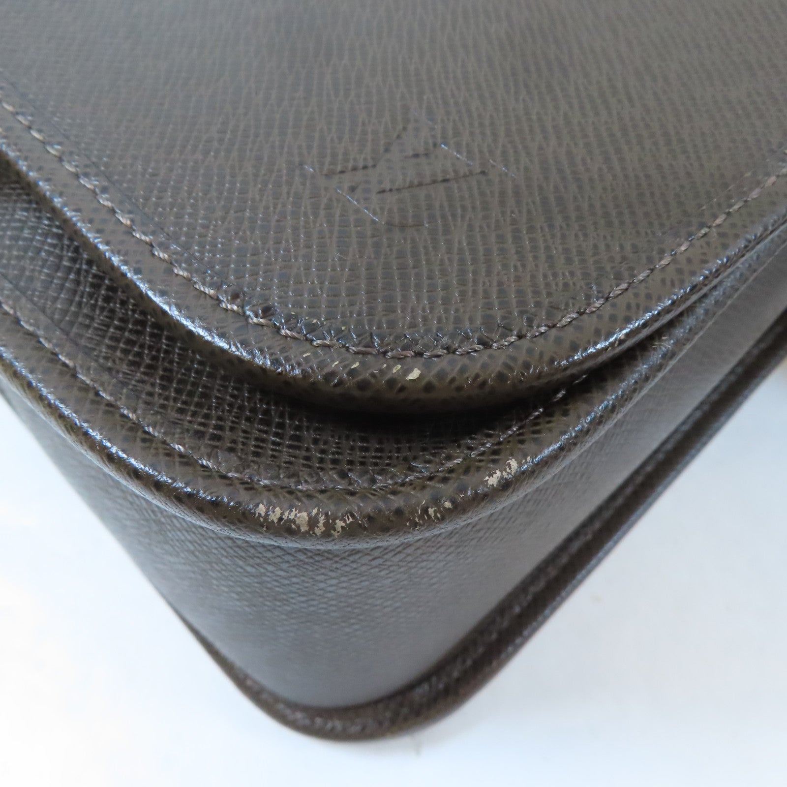 LOUIS VUITTON Taiga Andrei Messenger Bag銀扣肩背袋啡色