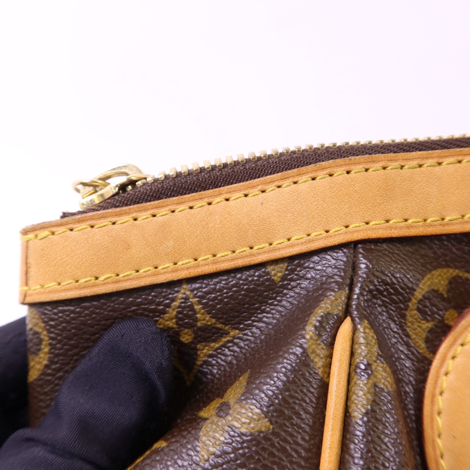 LOUIS VUITTON 【激減優惠】Monogram Tivoli PM金扣手挽袋
