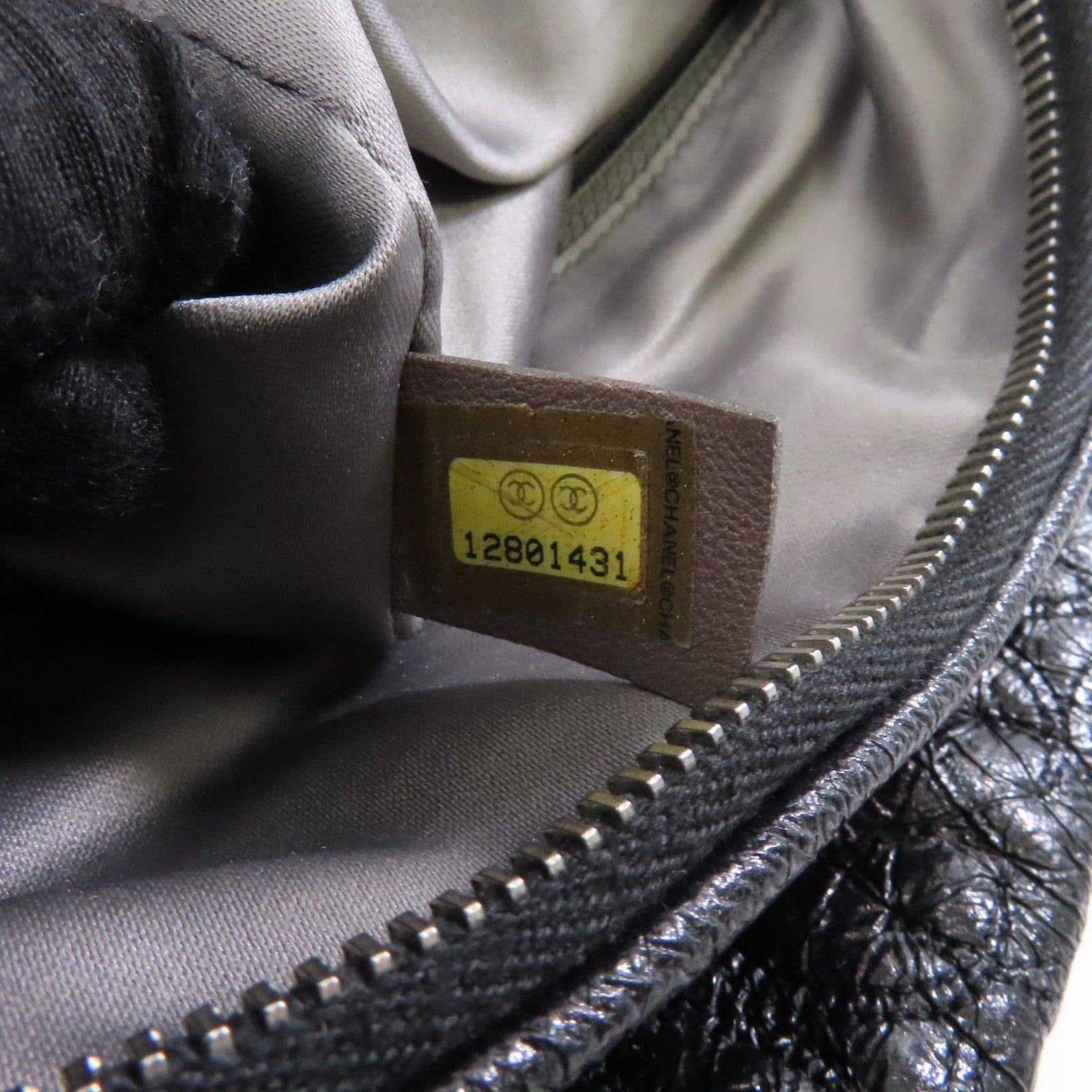 CHANEL 漆皮皮革Chain Shoulder銀扣鏈帶肩背袋黑色