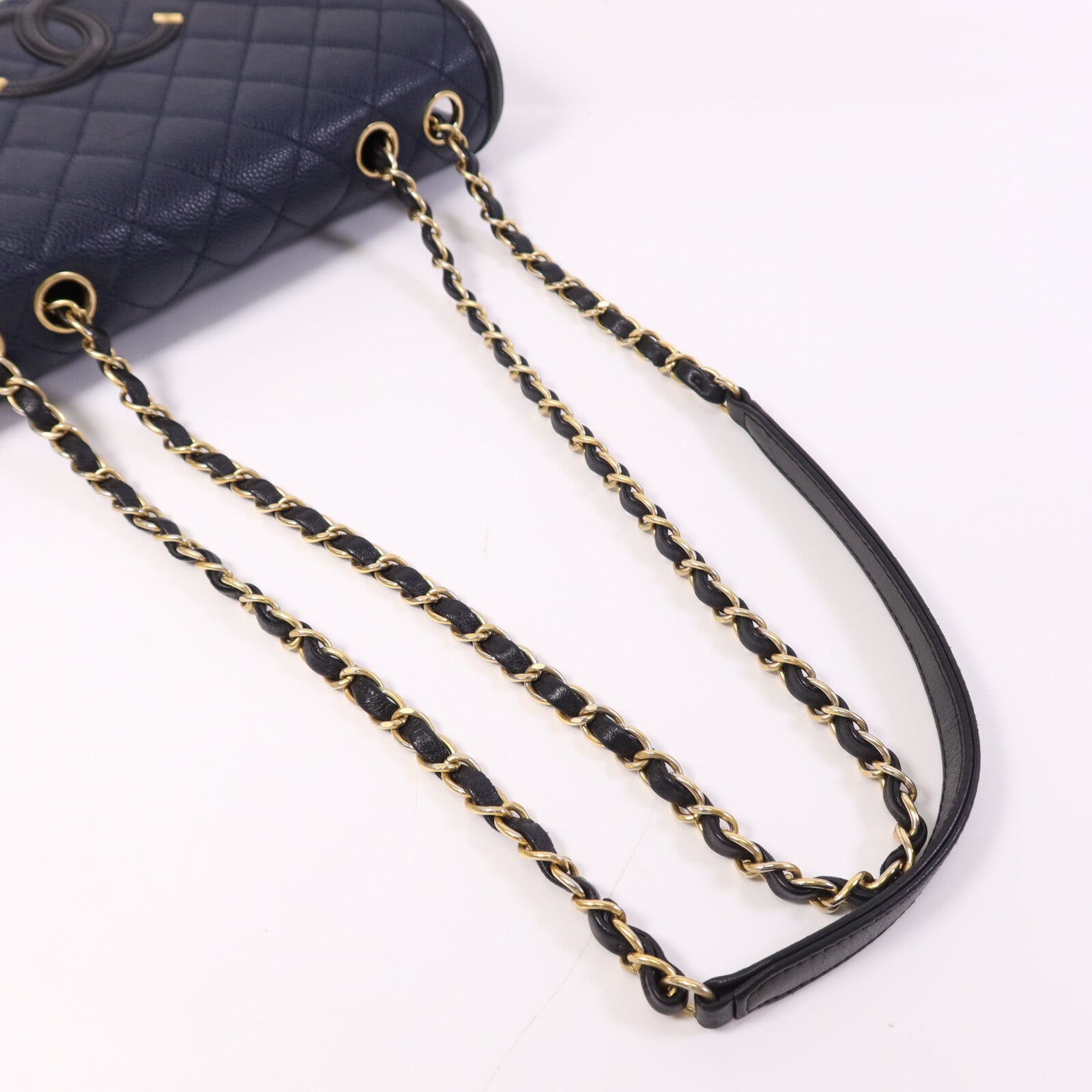 CHANEL 牛皮皮革Shoulder Bag金扣鏈帶肩背袋