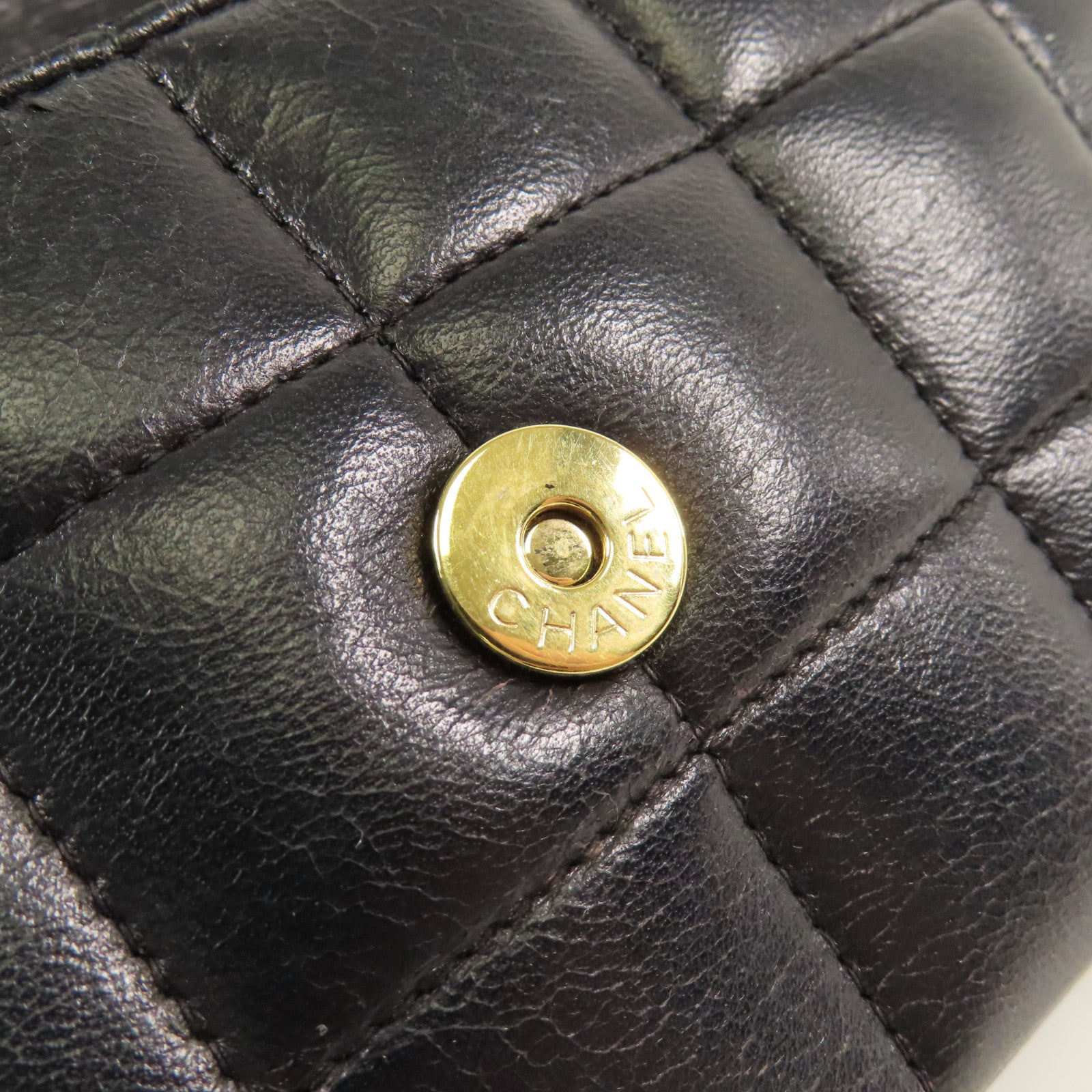 CHANEL 牛皮皮革Shoulder Bag金扣鏈帶肩背袋