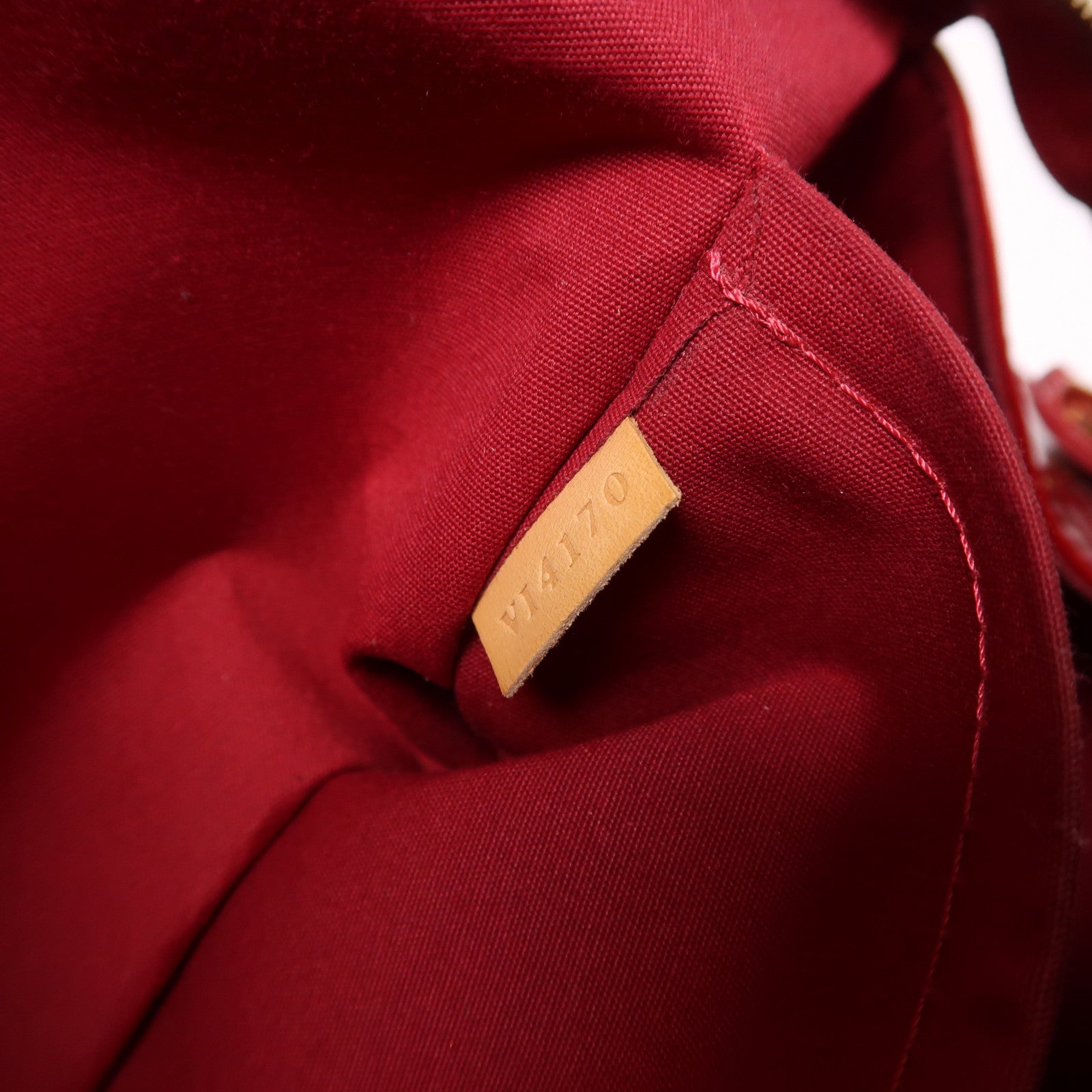 LOUIS VUITTON Monogram Vernis Sherwood金扣手挽袋