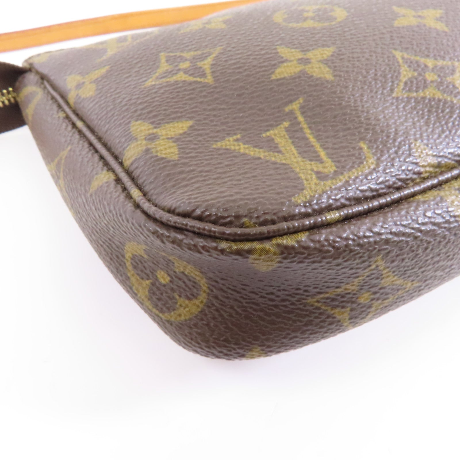 LOUIS VUITTON Monogram Pochette Accessoires金扣手挽袋啡色