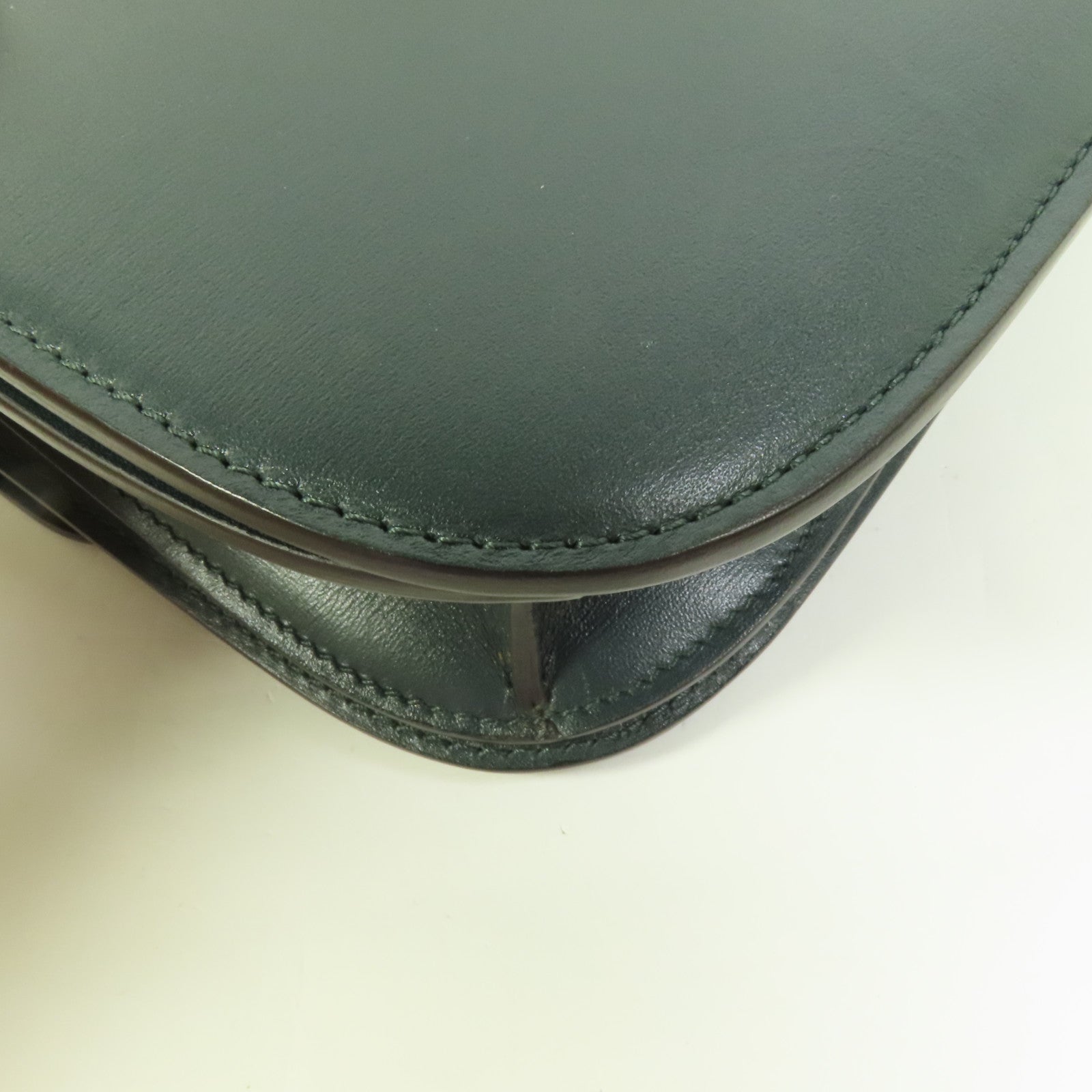 CELINE 牛皮皮革Classic Box Medium肩背袋