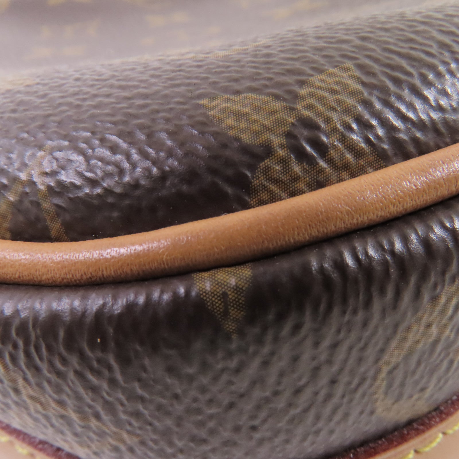 LOUIS VUITTON 【激減優惠】Monogram Boite Chapeau Souple Shoulder Bag金扣肩背袋啡色