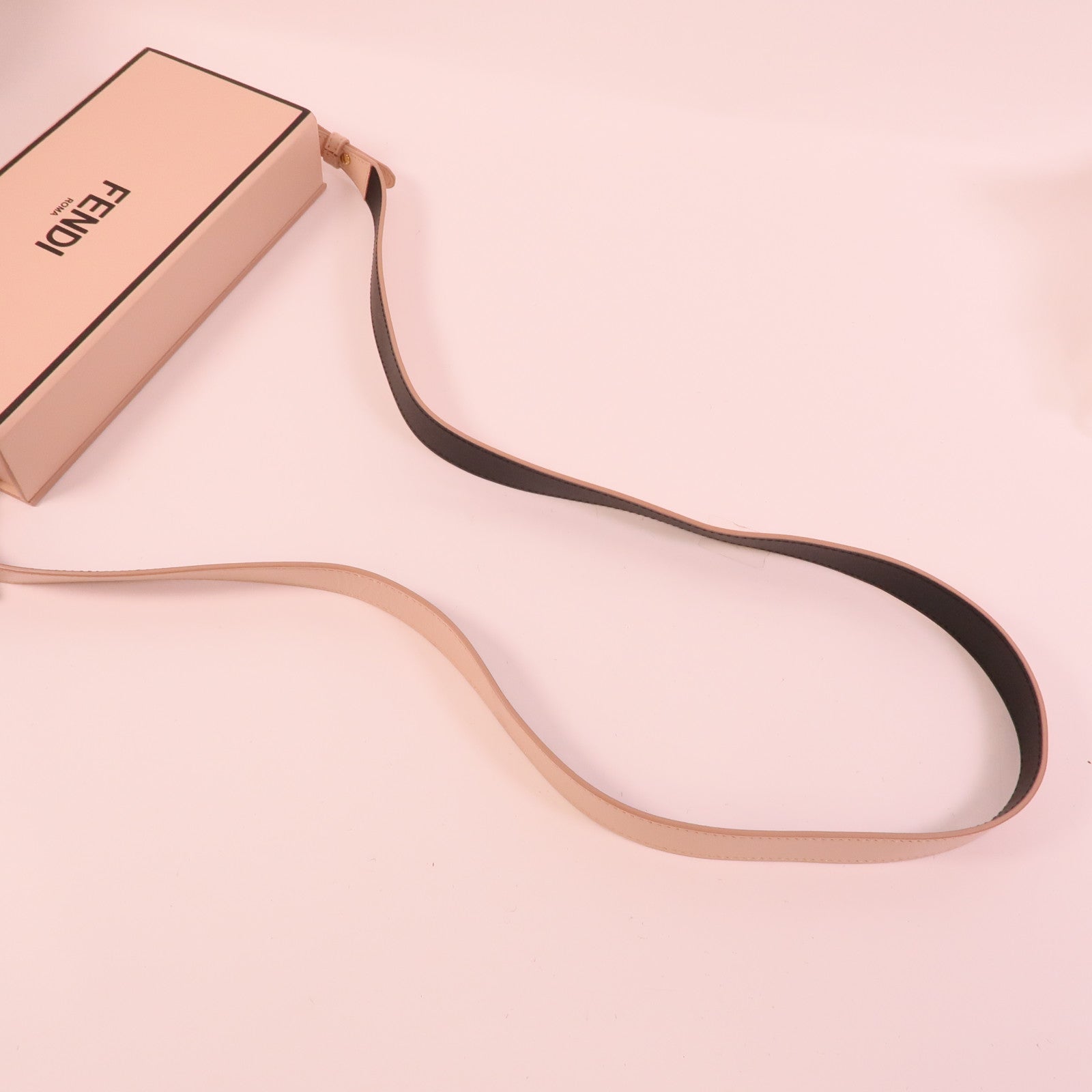 FENDI 牛皮皮革Horizontal Box Bag肩背袋