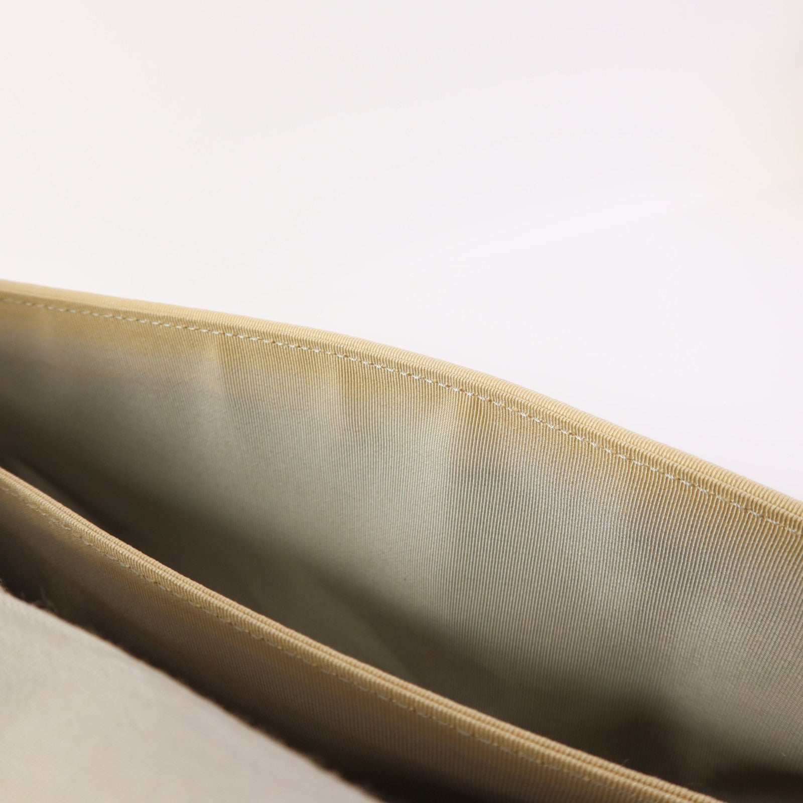 CHANEL 尼龍Chain Shoudler Bag銀扣鏈帶肩背袋