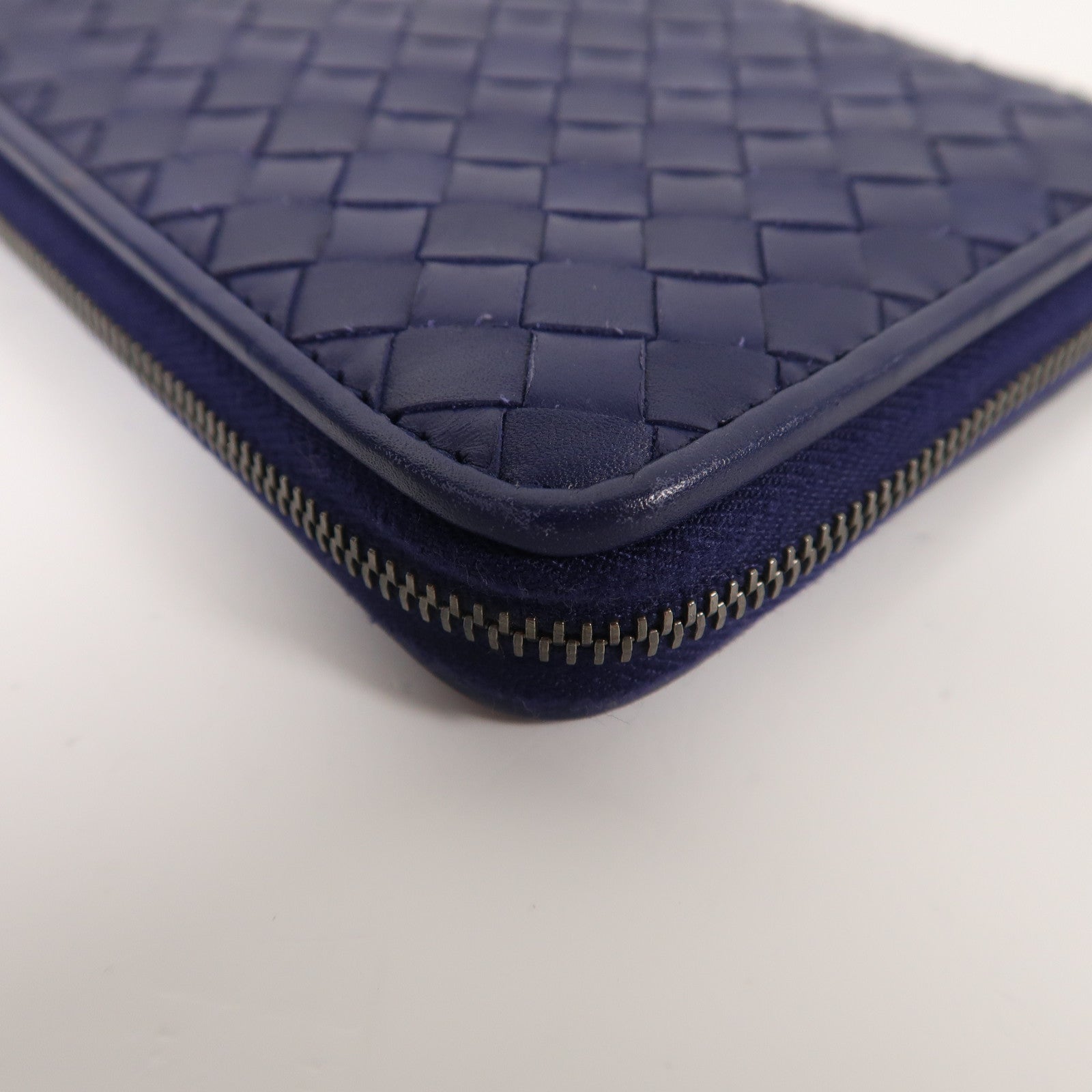 BOTTEGA VENETA 織紋羊皮皮革Zipper Long Wallet銀扣長錢包深藍色