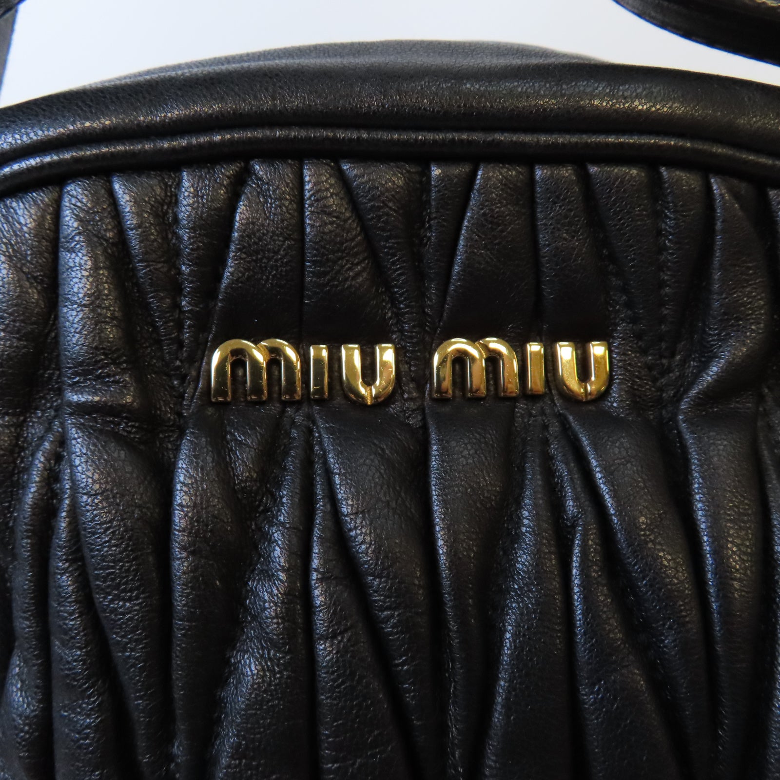 Miu Miu 羊皮皮革Matelasse金扣手挽肩背兩用袋黑色