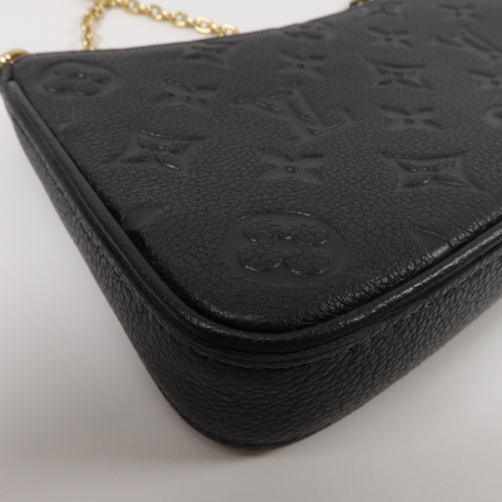 LOUIS VUITTON Monogram Empreinte Easy Pouch On Strap手挽肩背兩用袋