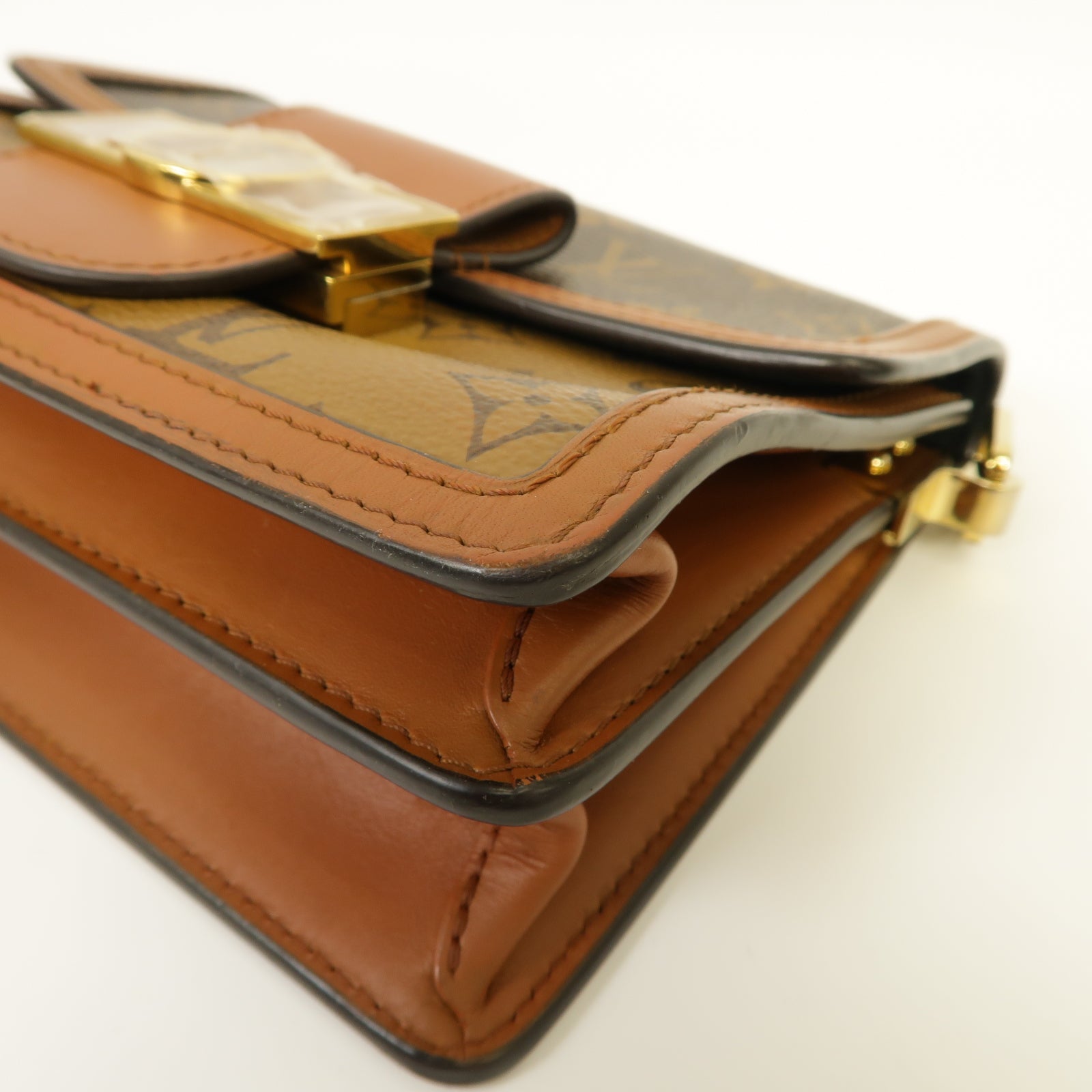 LOUIS VUITTON 【激減優惠】Monogram Reverse Mini Dauphine金扣肩背袋棕色