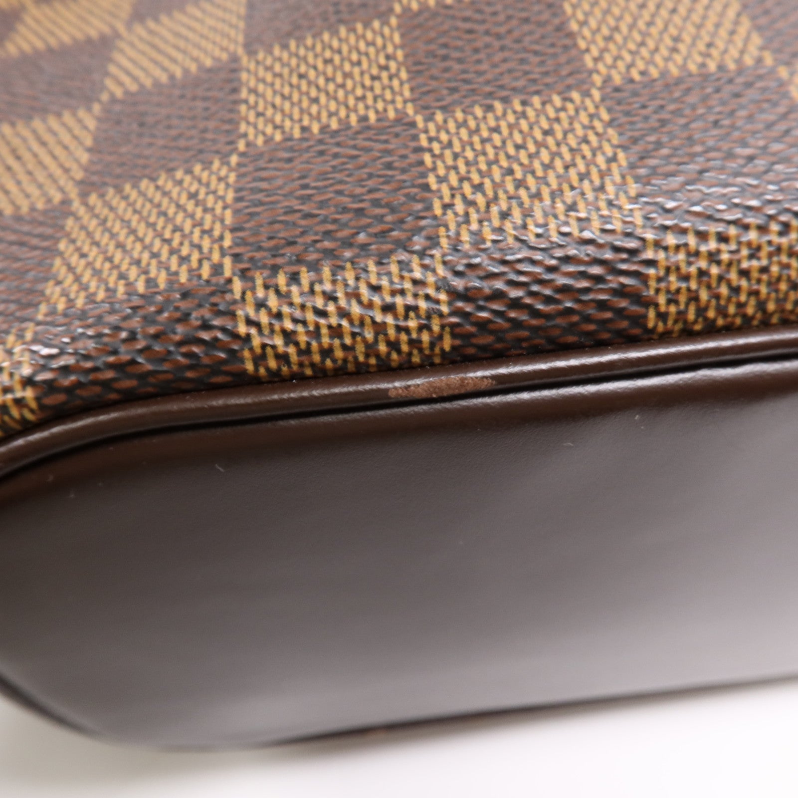 LOUIS VUITTON Damier Sarria Horizontal金扣手挽袋