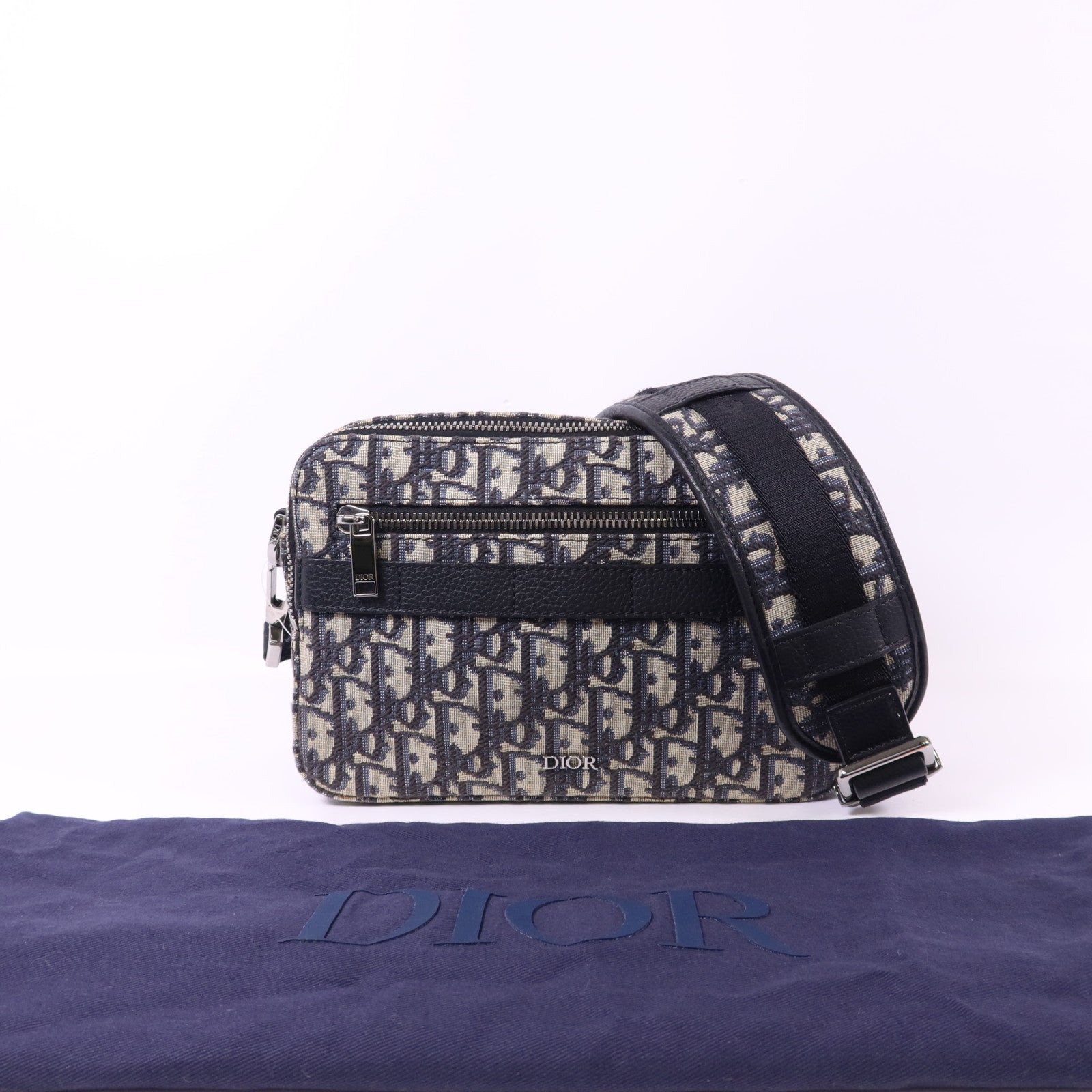 Dior 帆布Safari Messenger Oblique銀扣肩背袋