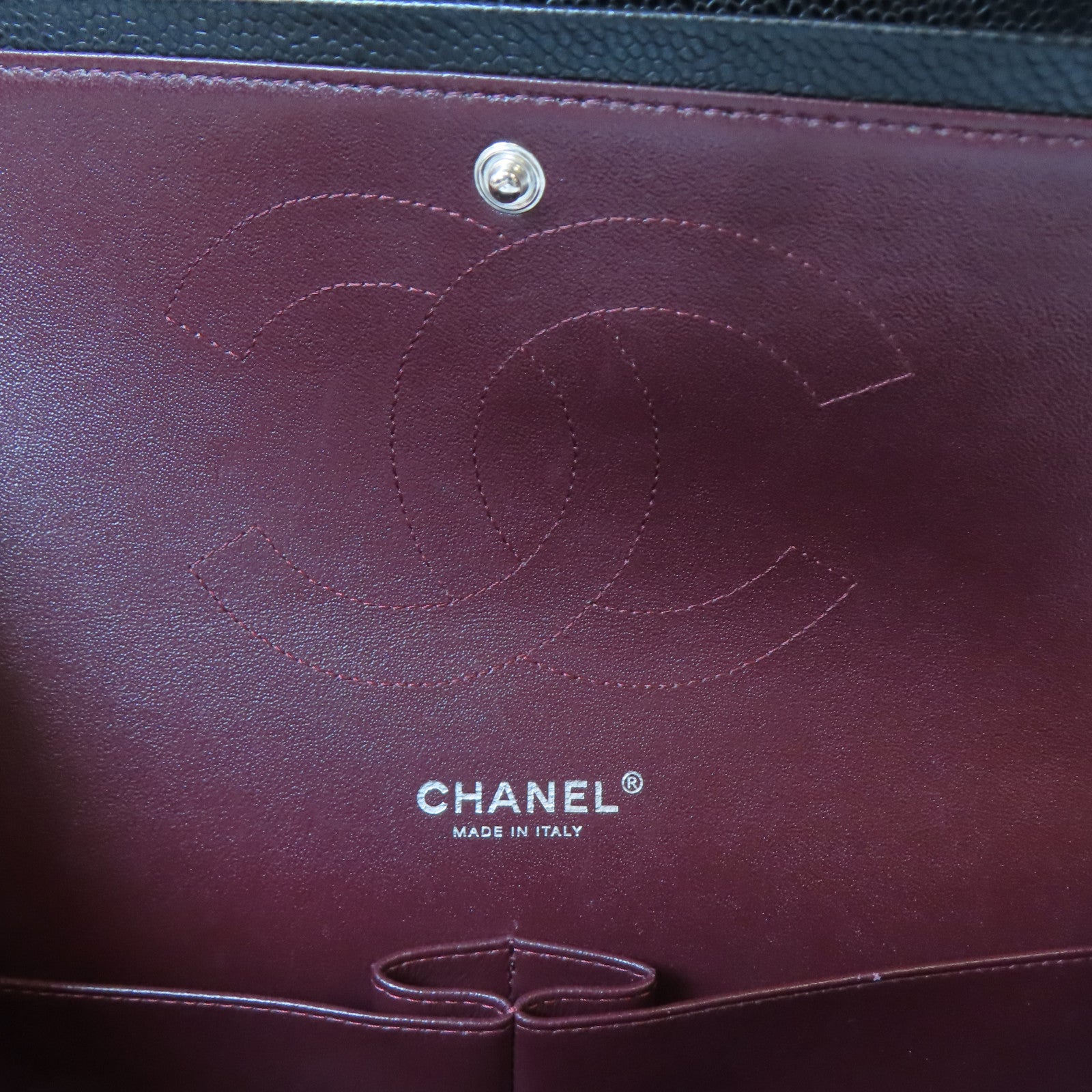 CHANEL 菱格Caviar皮革Classic銀扣鏈帶肩背袋黑色