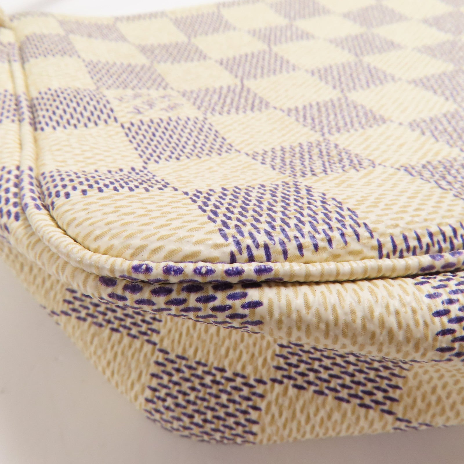 LOUIS VUITTON Damier Azur Pochette Accessooires金扣手挽袋