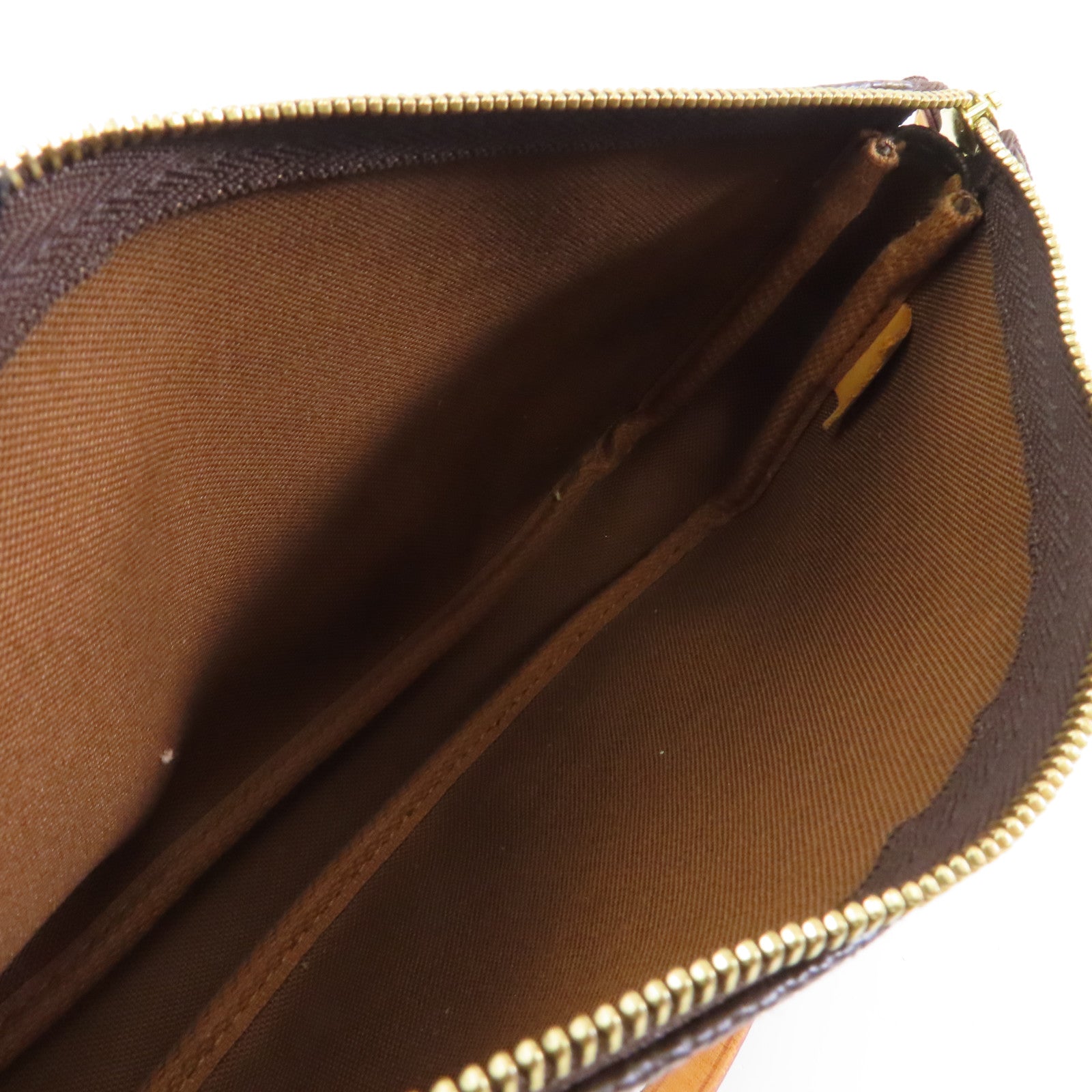 LOUIS VUITTON Monogram Pochette Accessoires金扣手挽袋啡色