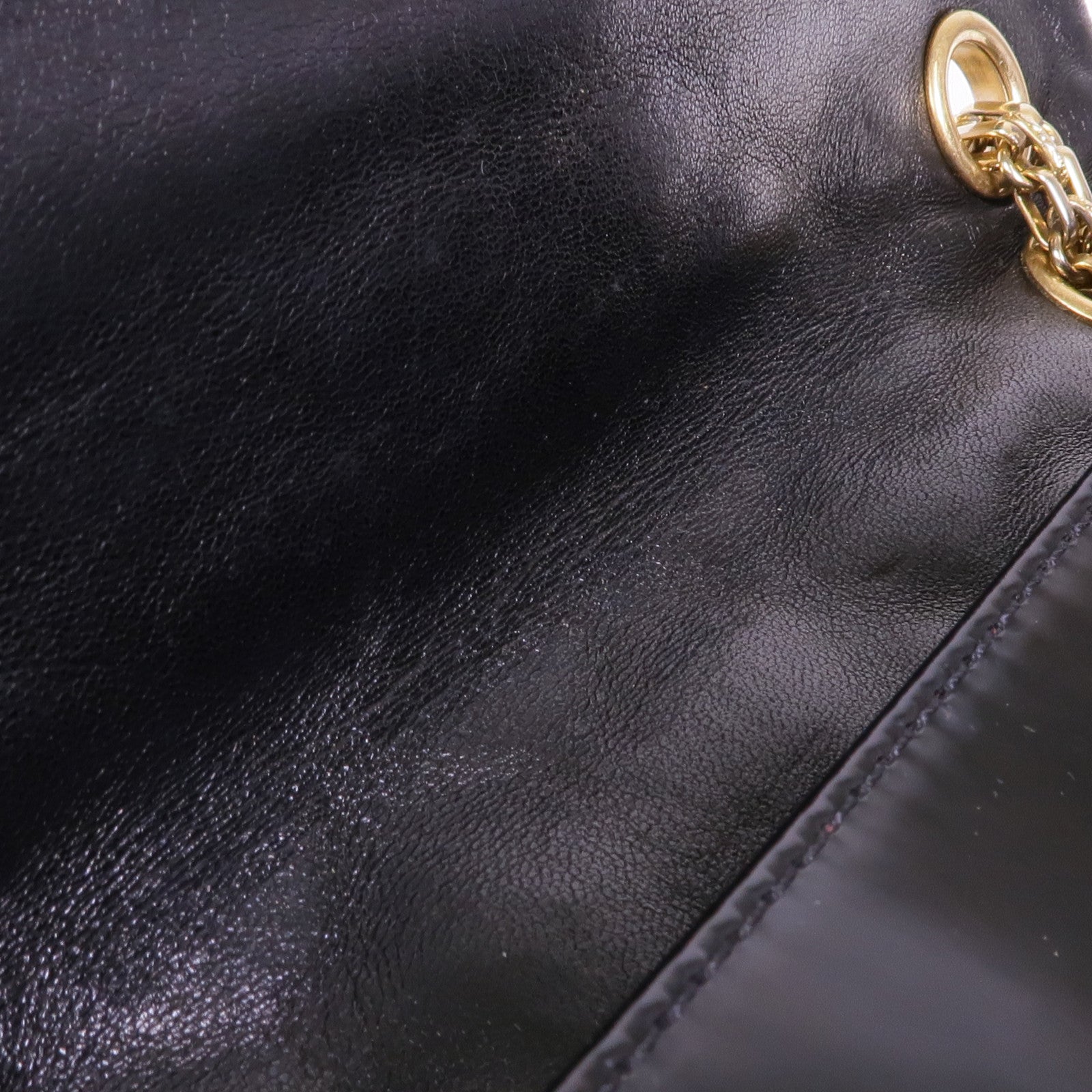 CHANEL 漆皮皮革Chain Shoulder金扣鏈帶肩背袋