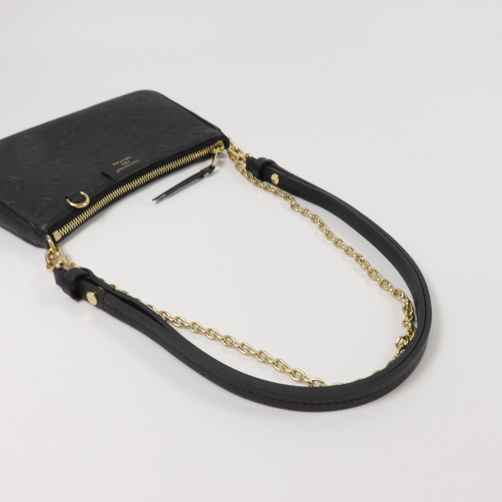 LOUIS VUITTON Monogram Empreinte Easy Pouch On Strap手挽肩背兩用袋