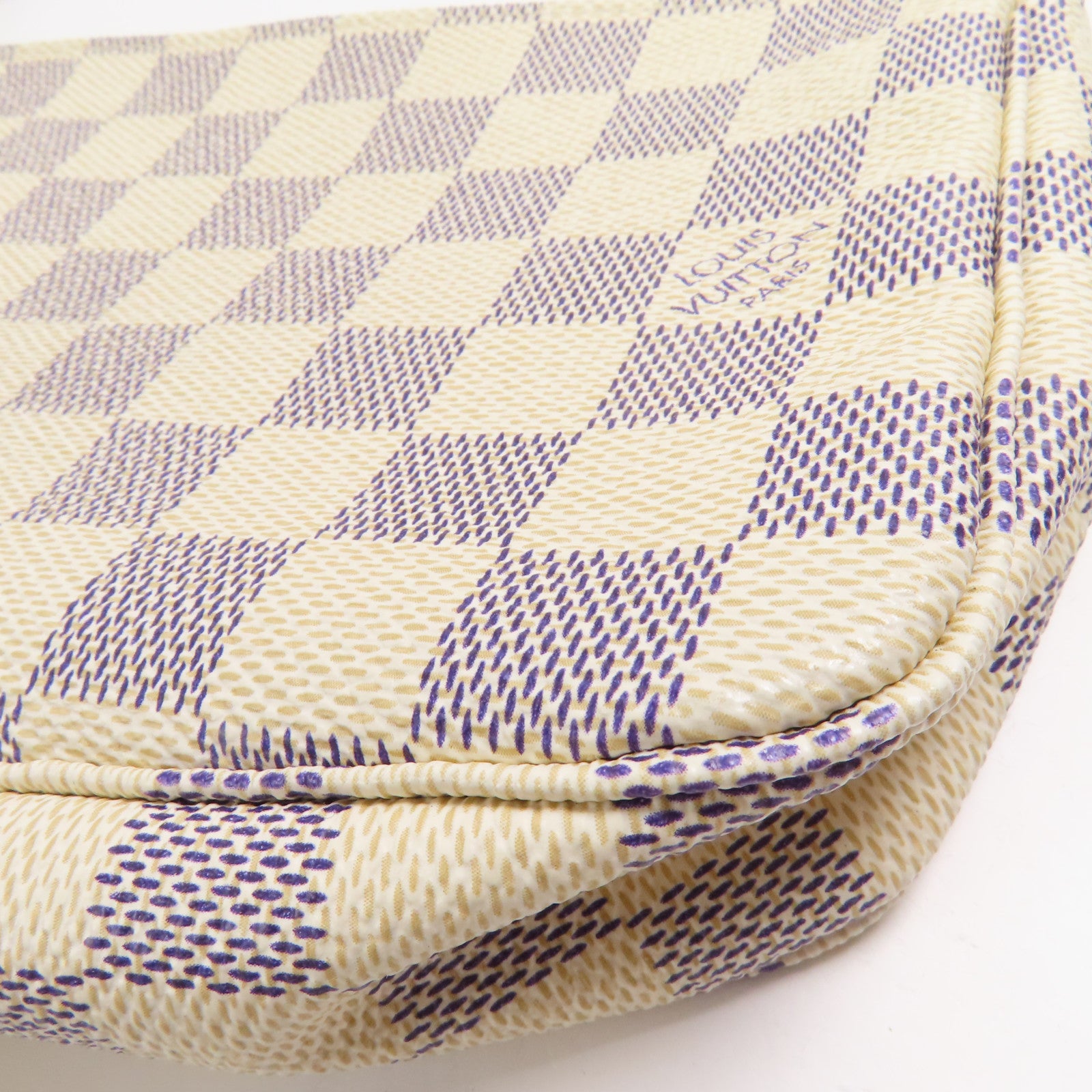 LOUIS VUITTON Damier Azur Pochette Accessooires金扣手挽袋