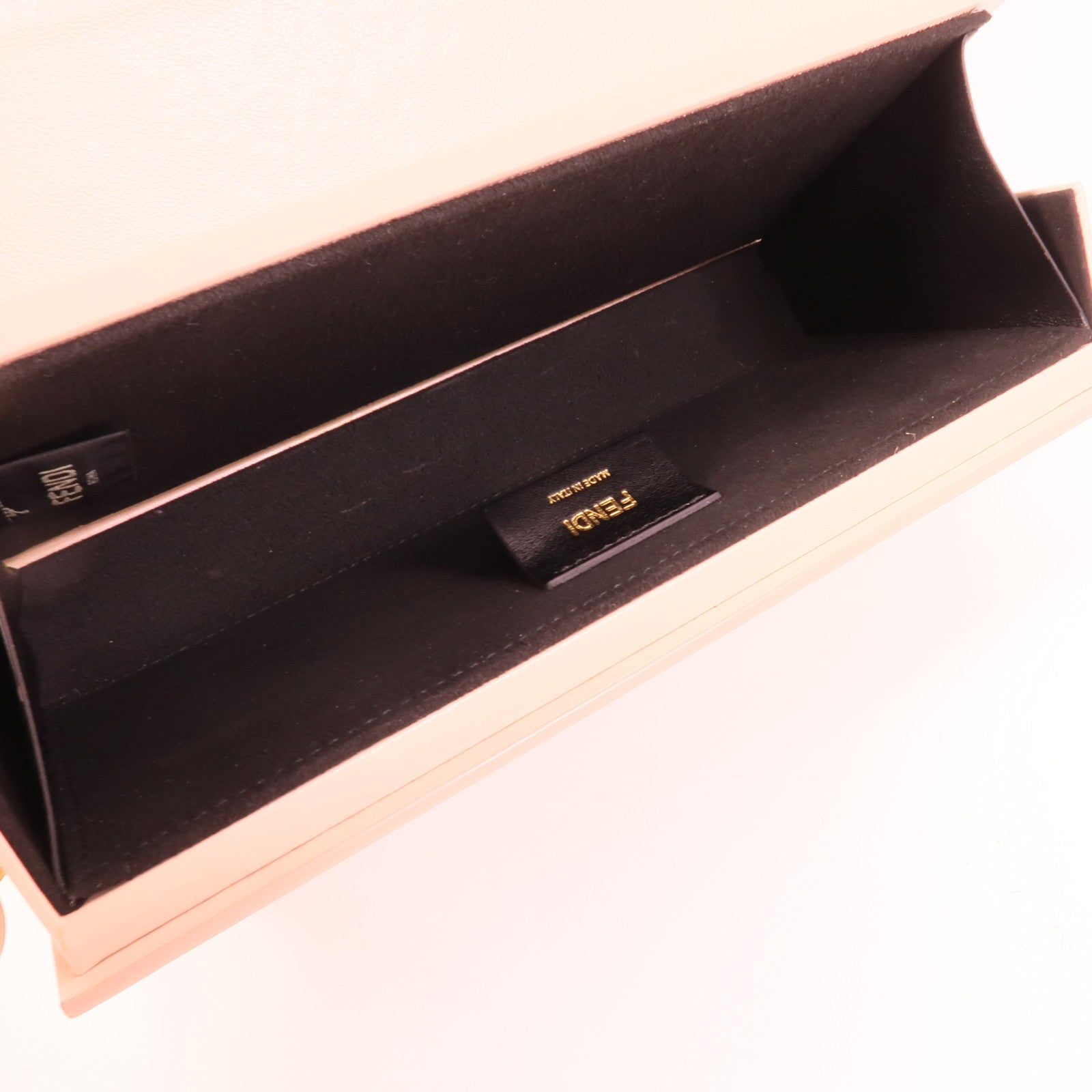 FENDI 牛皮皮革Horizontal Box Bag肩背袋