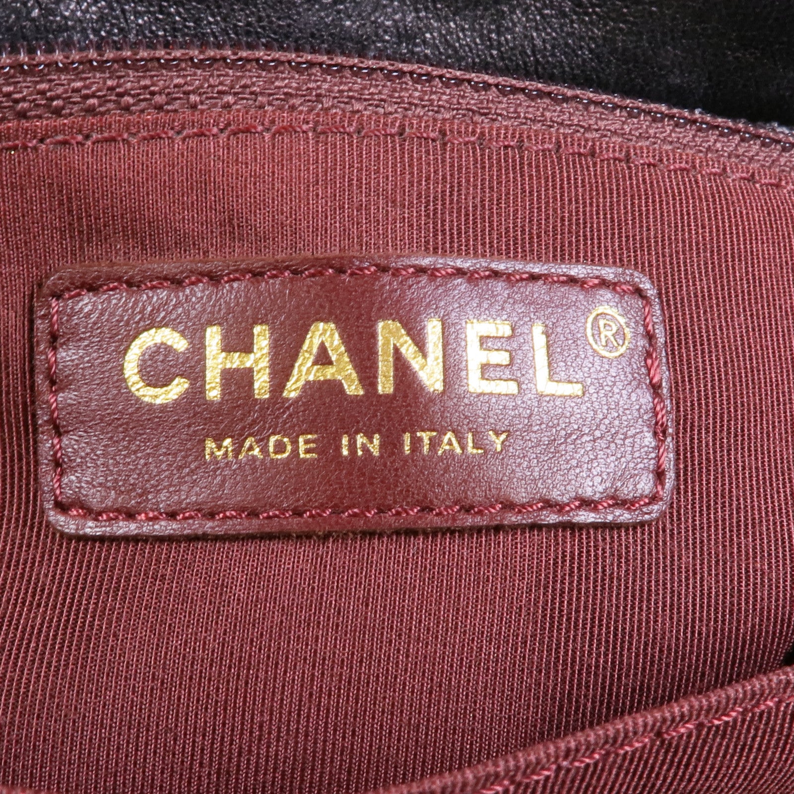 CHANEL 漆皮皮革Chain Shoulder金扣鏈帶肩背袋