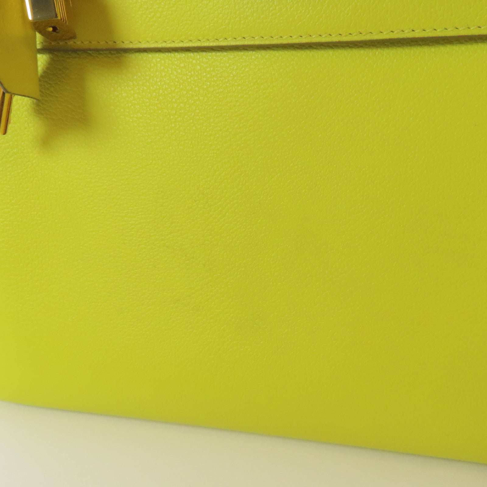 HERMES Evercolor皮革Kelly 28金扣手挽肩背兩用袋Lime檸檬黃色