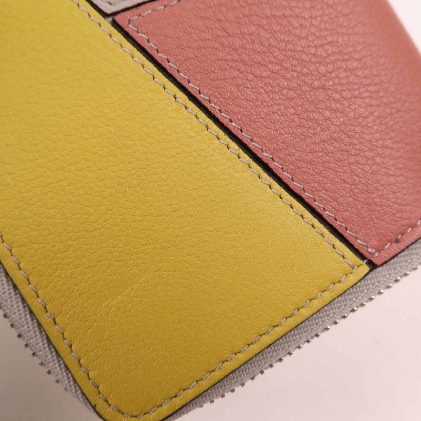 LOEWE 牛皮皮革Wallet銀扣錢包