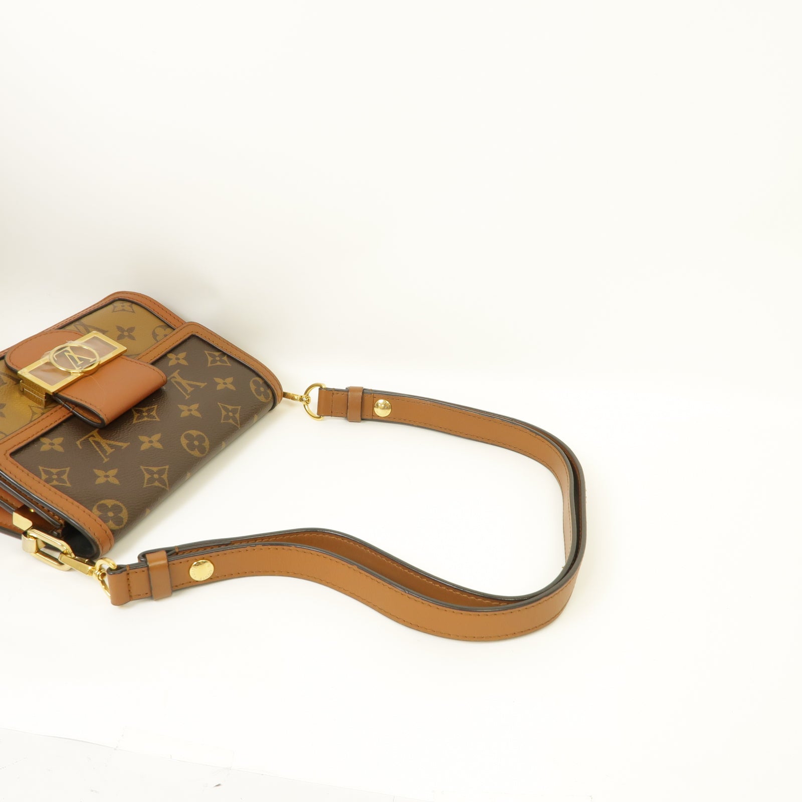 LOUIS VUITTON 【激減優惠】Monogram Reverse Mini Dauphine金扣肩背袋棕色