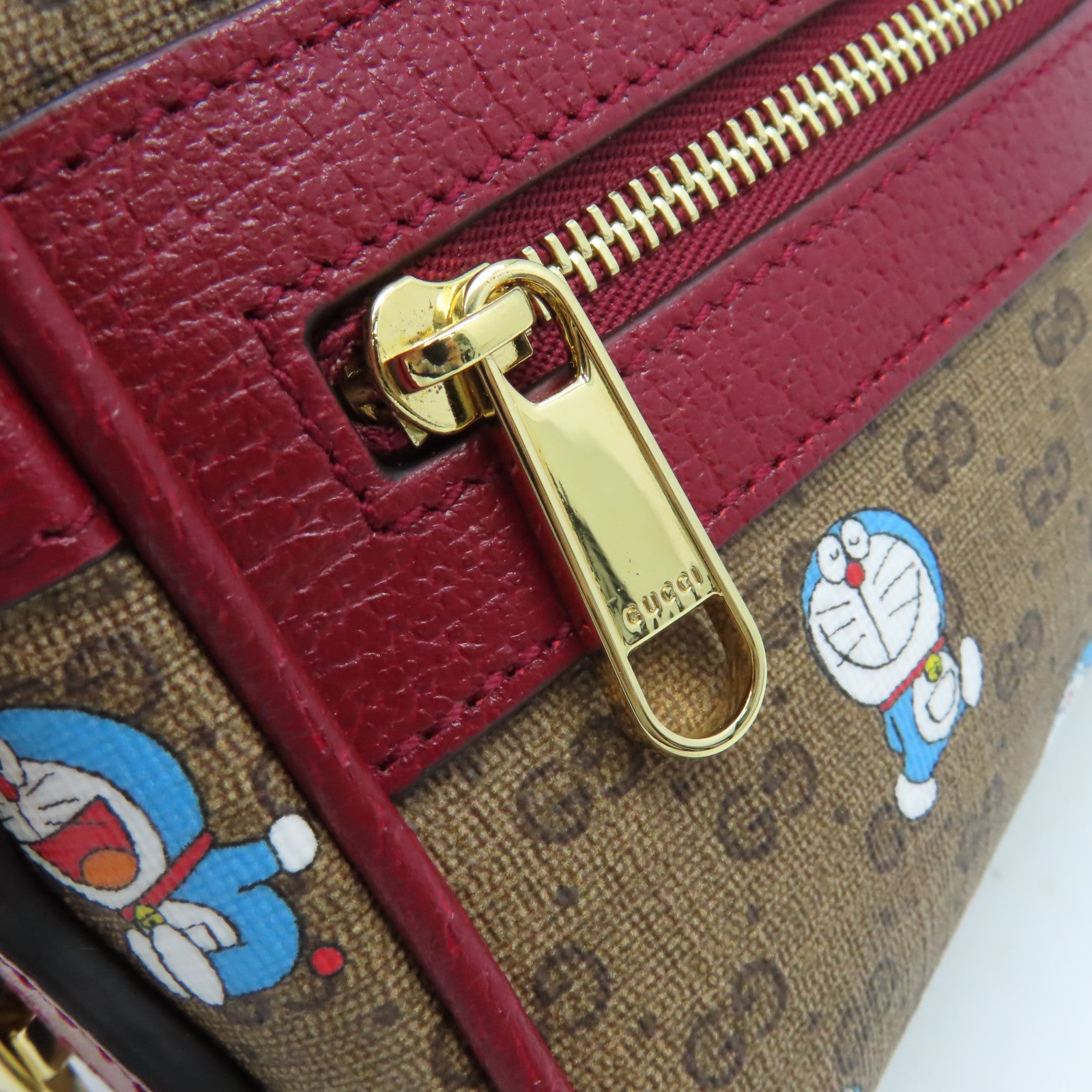 GUCCI 【激減優惠】塗層帆布Doraemon Mini Shoulder Bag金扣肩背袋啡色/酒紅色