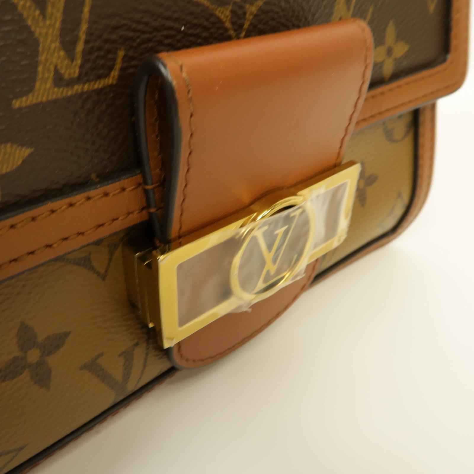 LOUIS VUITTON 【激減優惠】Monogram Reverse Mini Dauphine金扣肩背袋棕色
