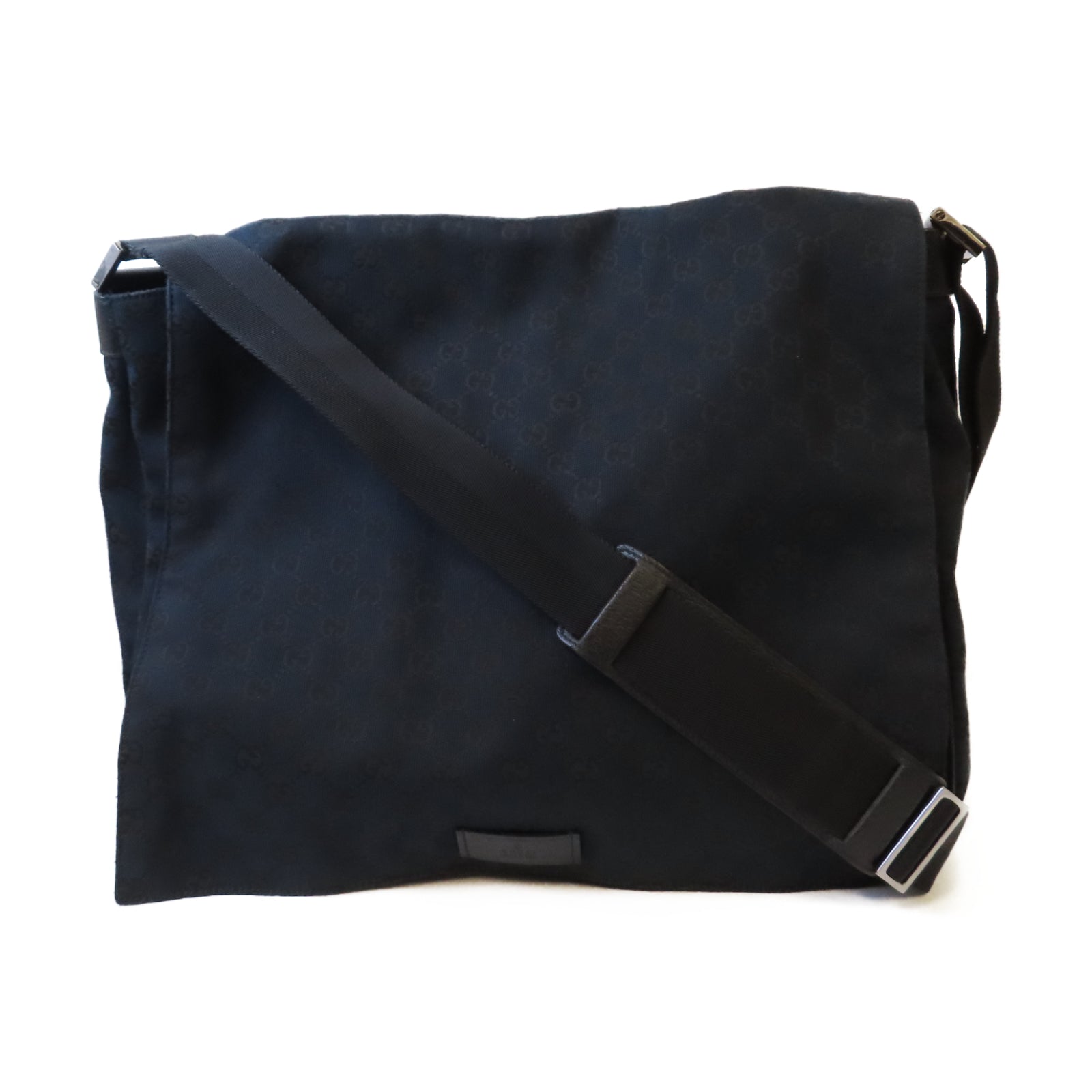 GUCCI 【激減優惠】GG帆布Messenger Bag銀扣肩背袋黑色