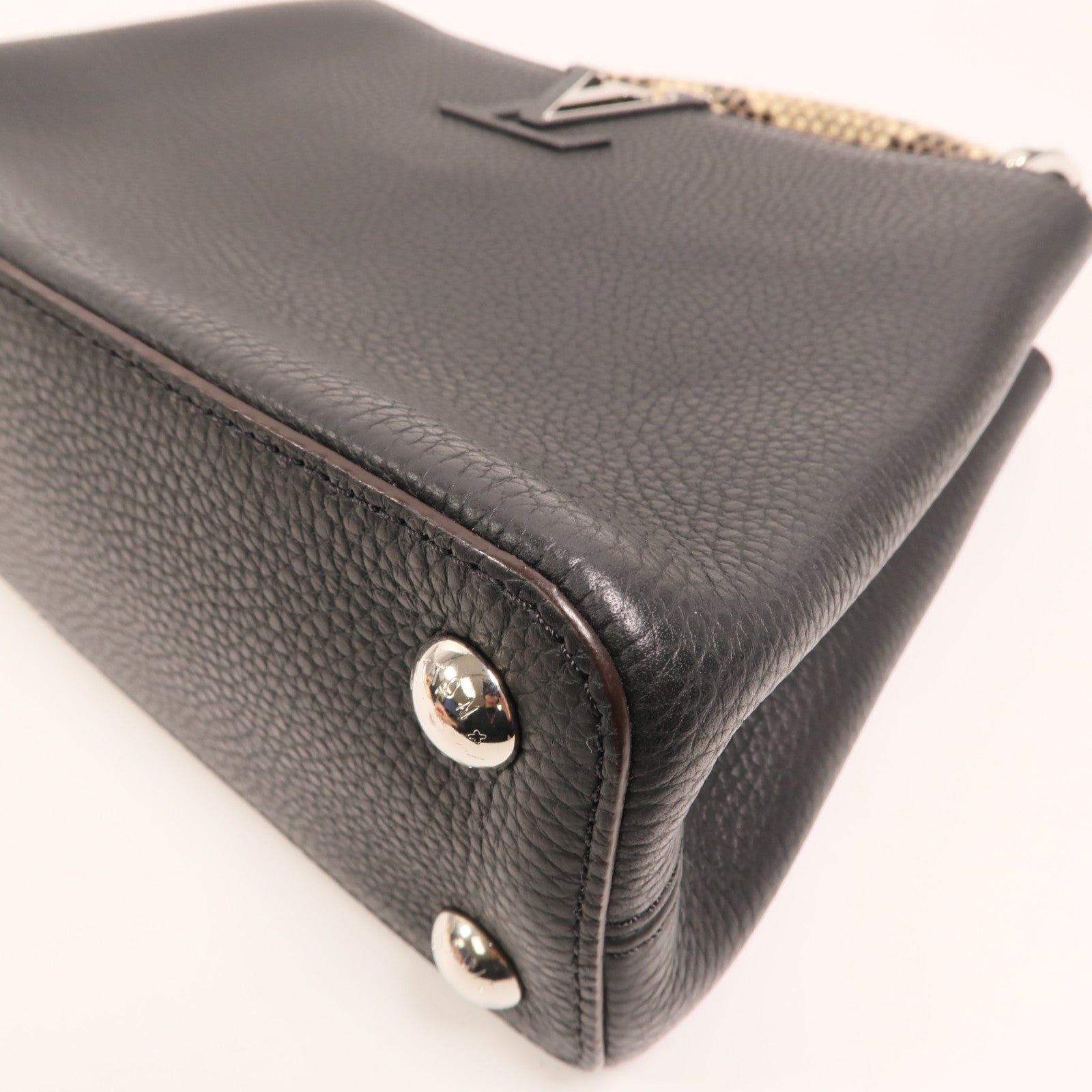 LOUIS VUITTON Taurillon/蛇皮皮革Capucines BB銀扣手挽肩背兩用袋
