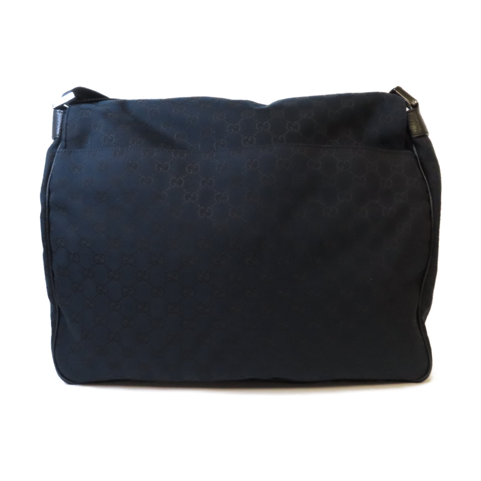 GUCCI 【激減優惠】GG帆布Messenger Bag銀扣肩背袋黑色
