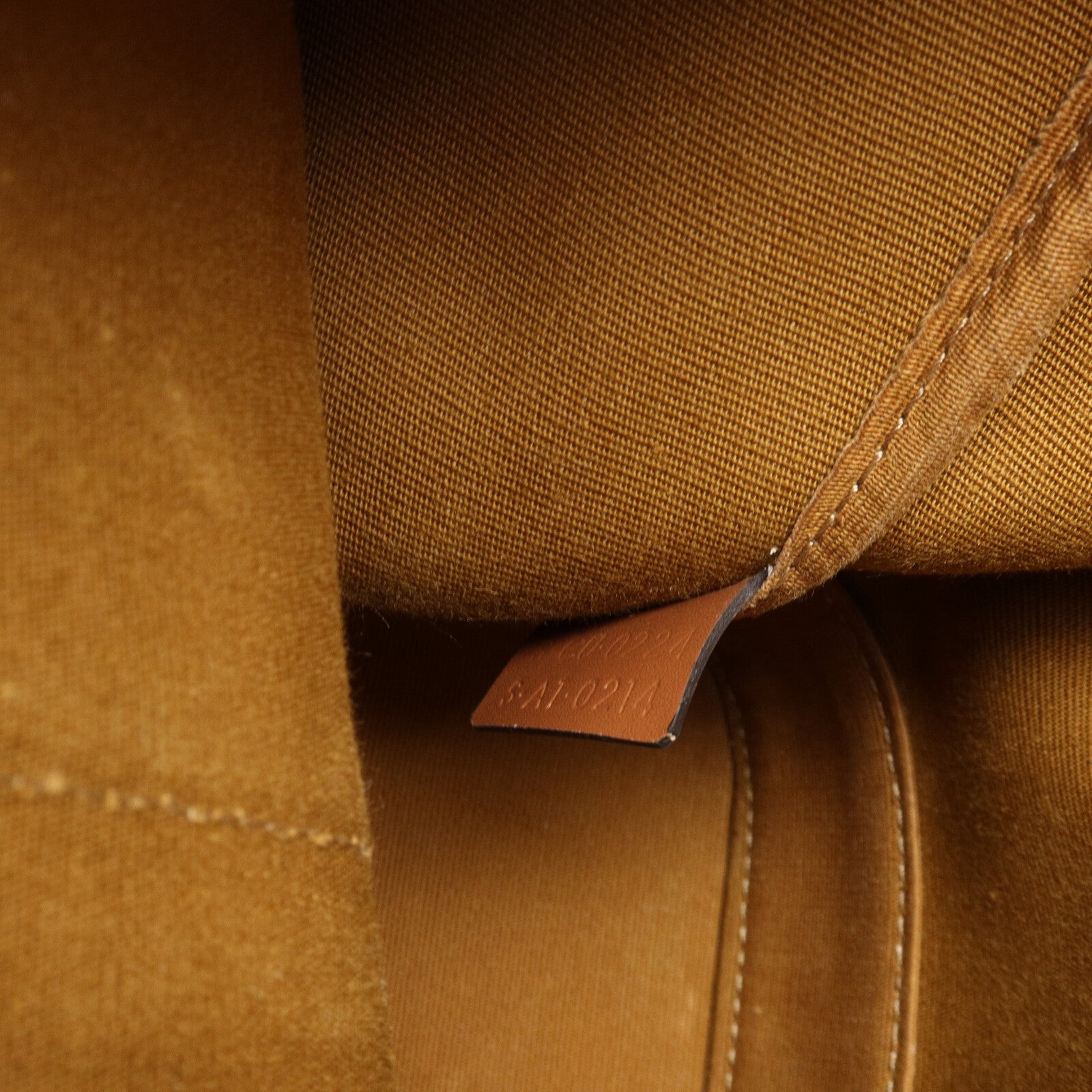 CELINE 塗層帆布Triomphe Small Bucket Bag肩背袋