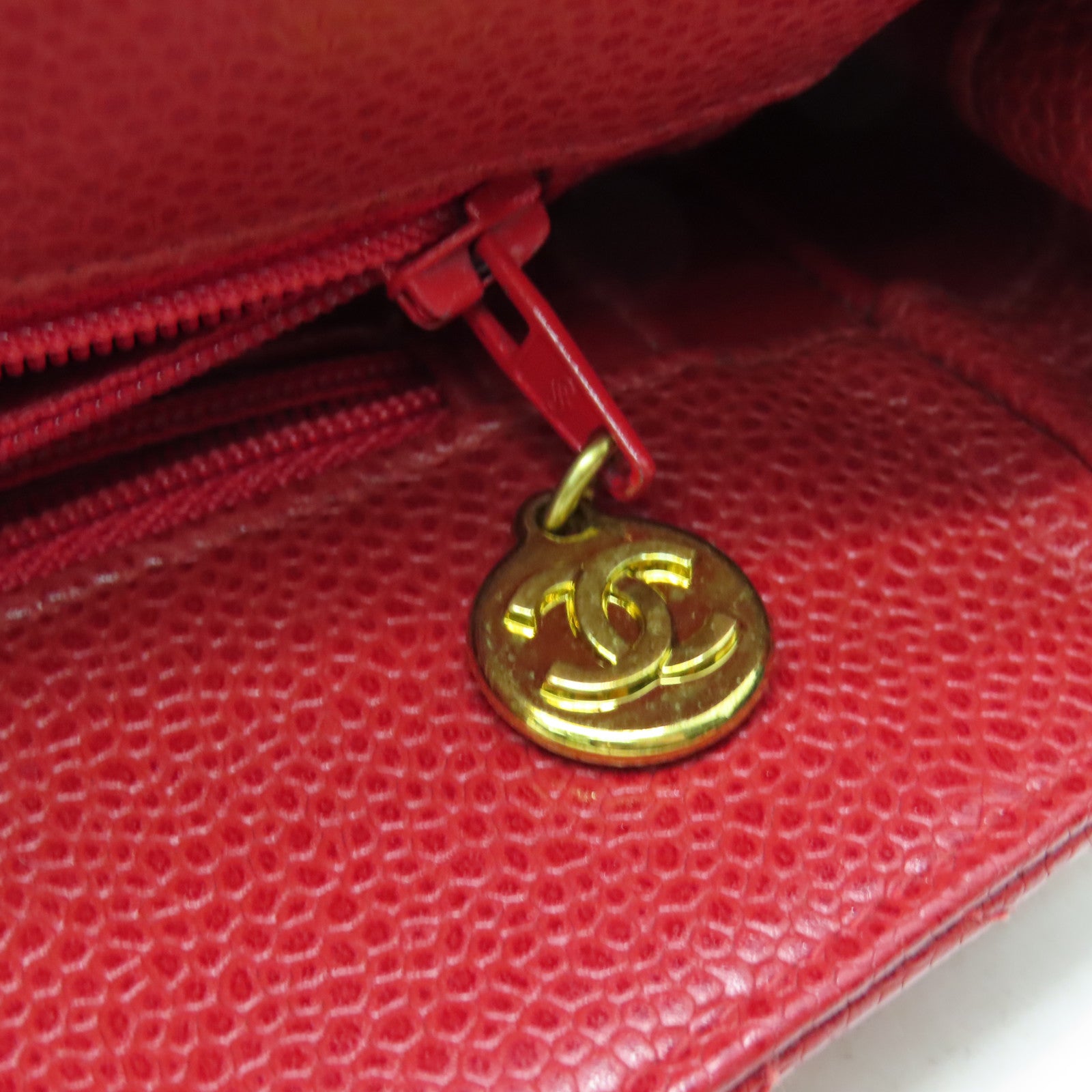 CHANEL cowhide leather Chain Shoulder gold buckle chain shoulder bag red