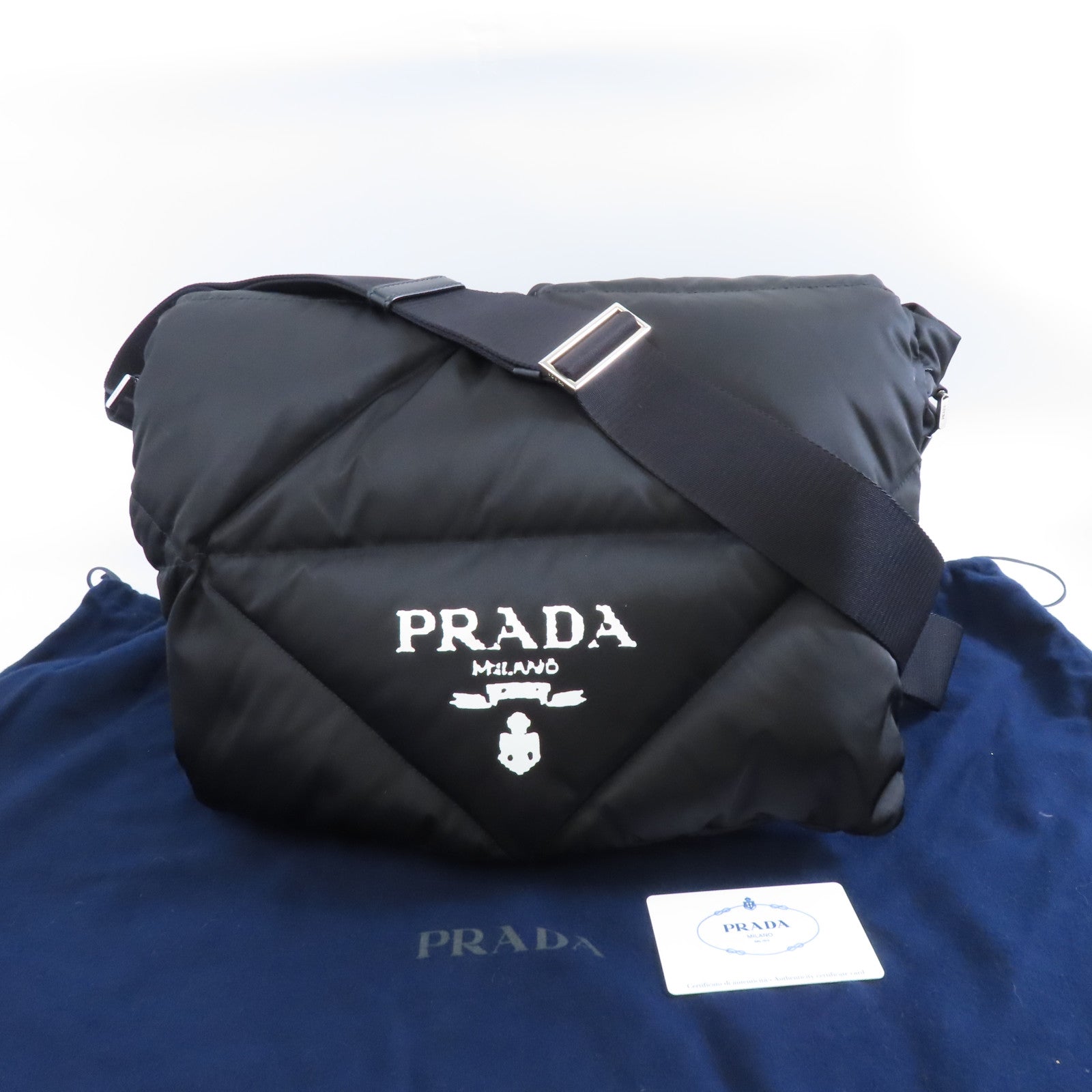PRADA 【激減優惠】尼龍Tessuto銀扣肩背袋黑色