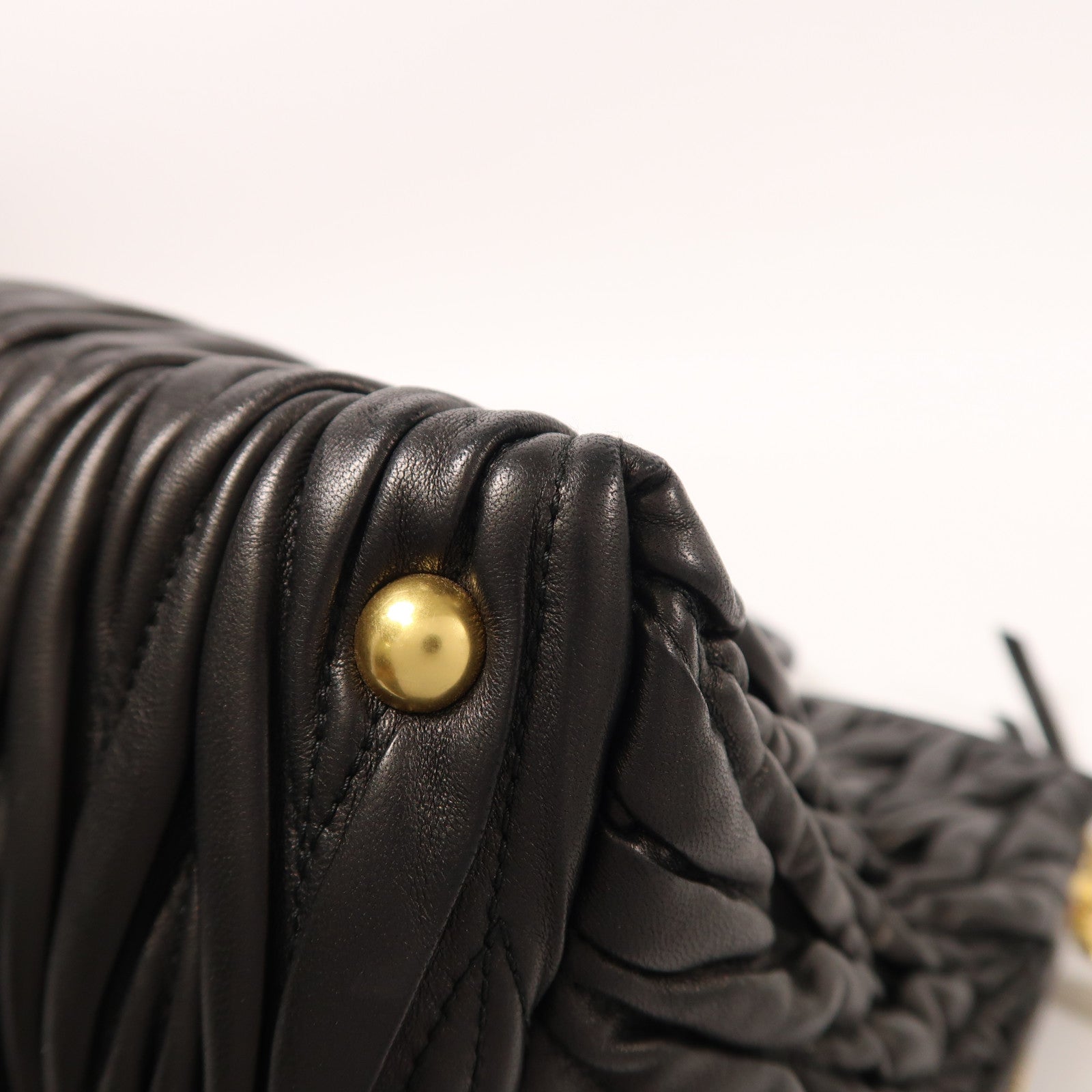 Miu Miu 羊皮皮革2 Way Shoulder金扣手挽肩背兩用袋