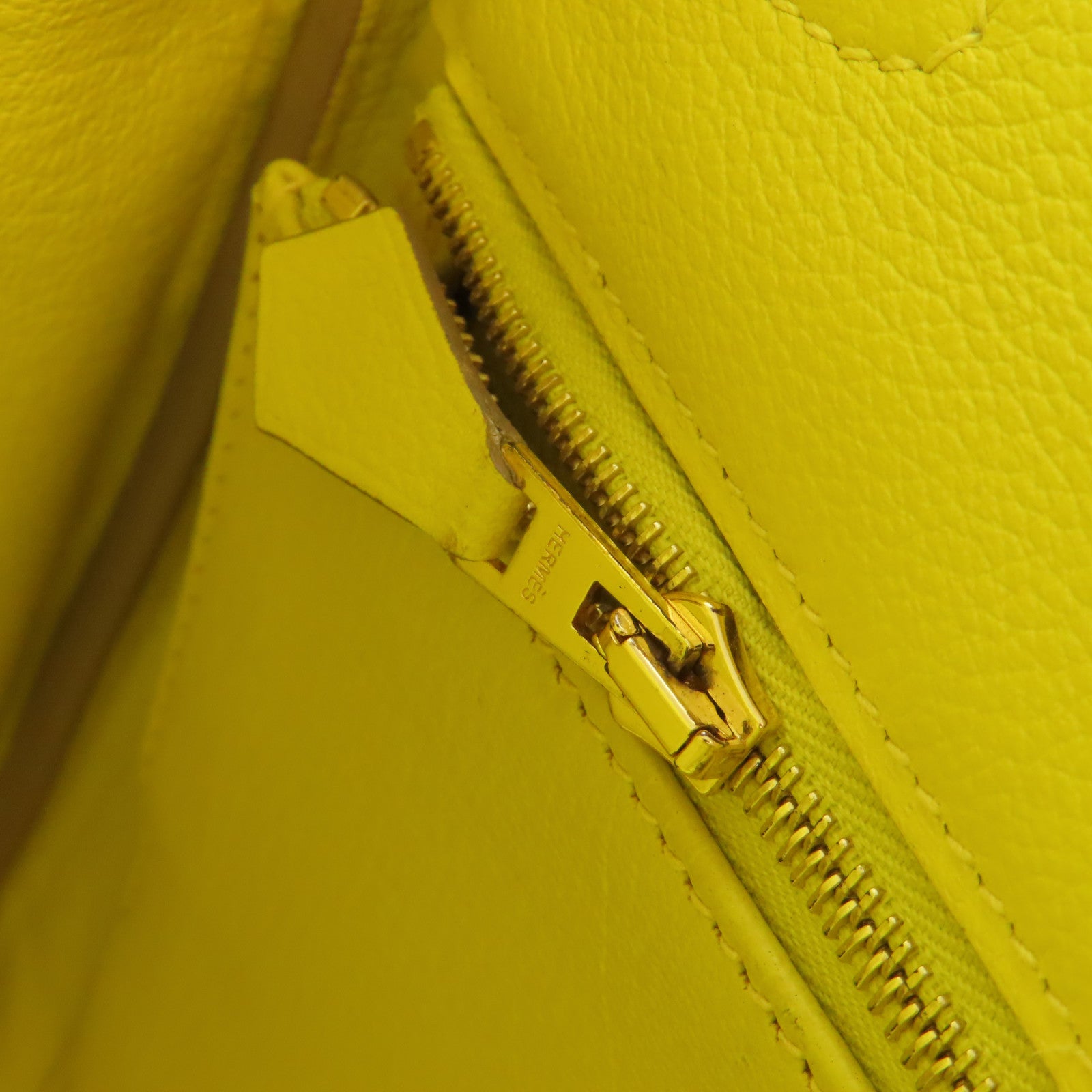 HERMES Evercolor皮革Kelly 28金扣手挽肩背兩用袋Lime檸檬黃色