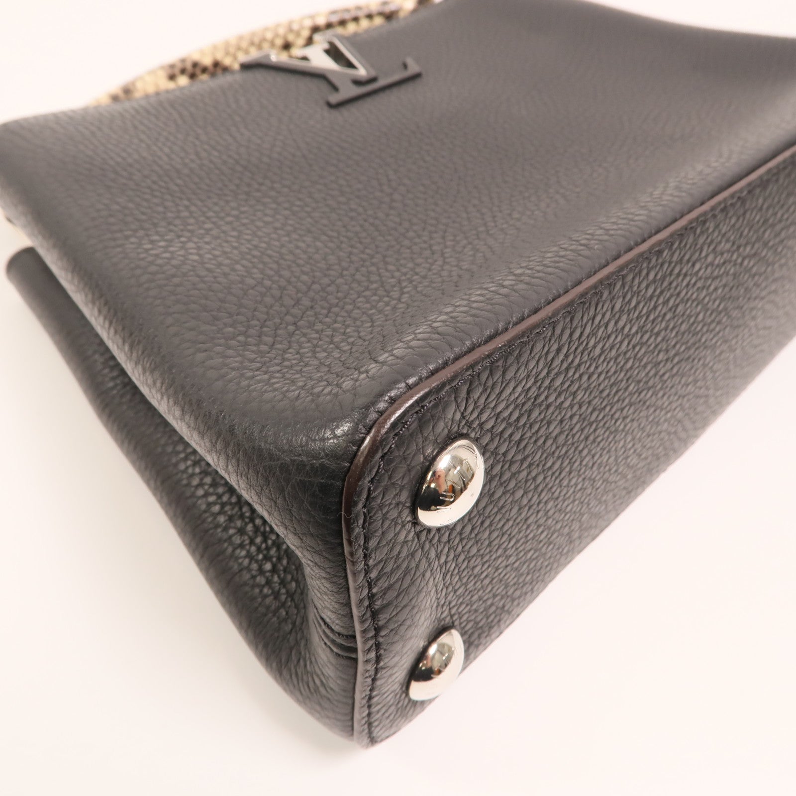 LOUIS VUITTON Taurillon/蛇皮皮革Capucines BB銀扣手挽肩背兩用袋