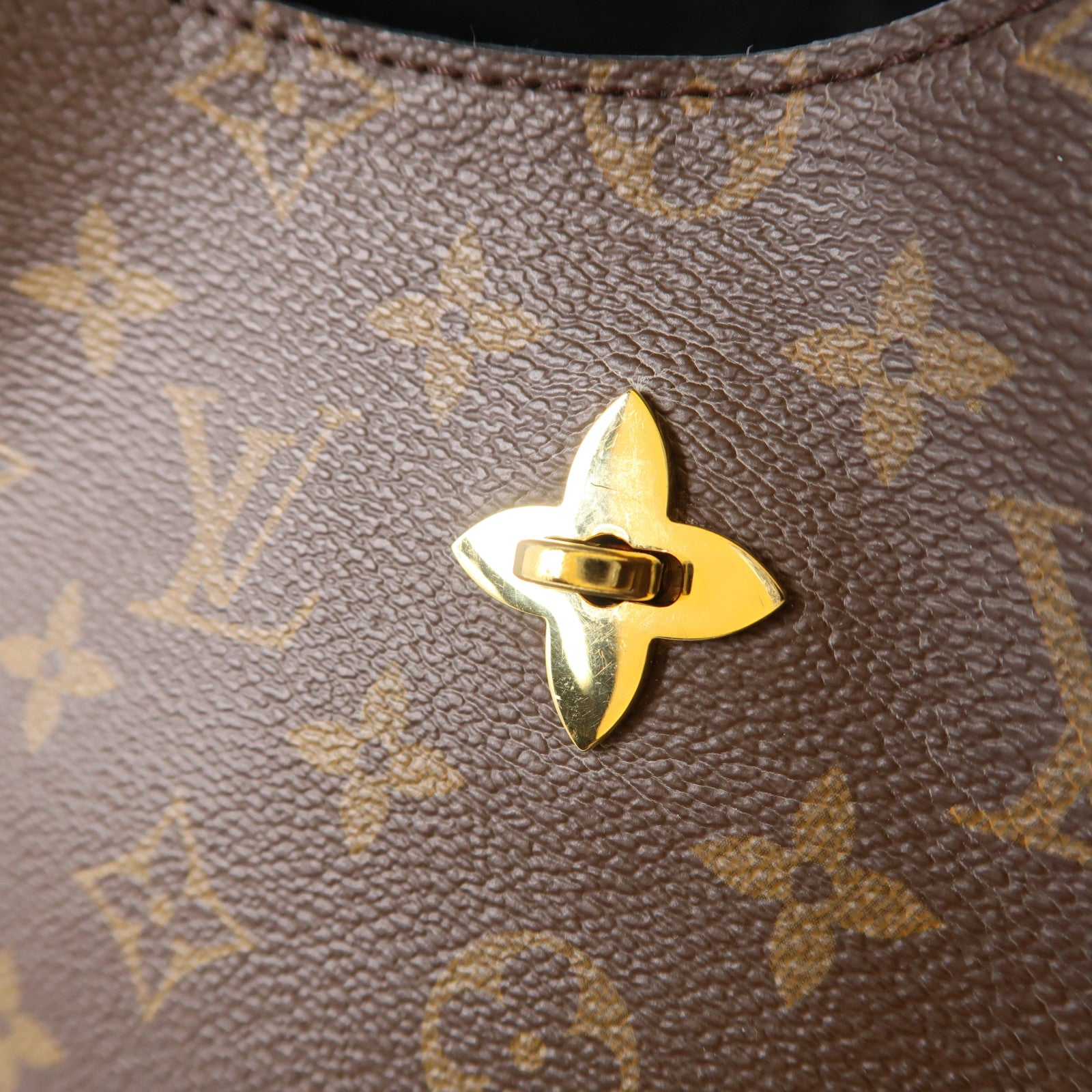 LOUIS VUITTON Monogram Flower Hobo金扣肩背袋