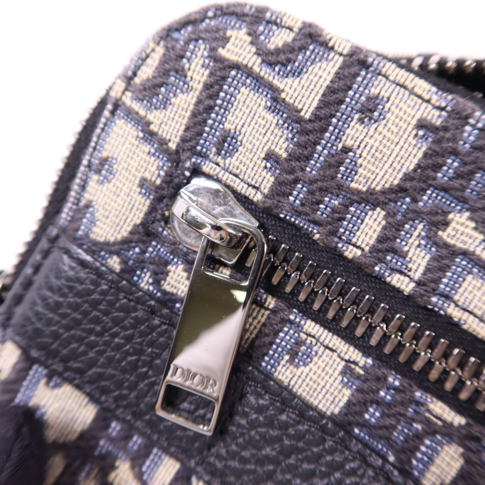 Dior 帆布Safari Messenger Oblique銀扣肩背袋