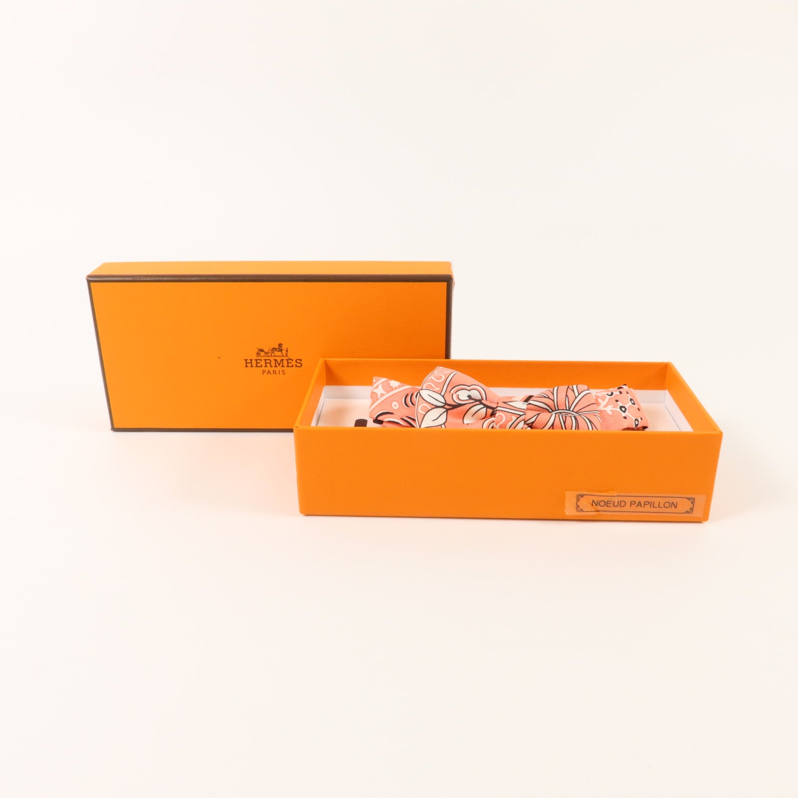 HERMES 絲質Bowtie領結
