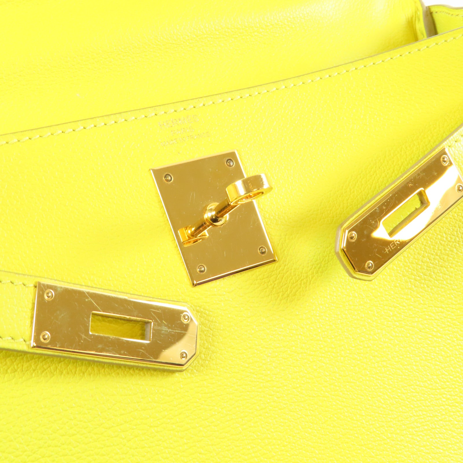 HERMES Evercolor皮革Kelly 28金扣手挽肩背兩用袋Lime檸檬黃色
